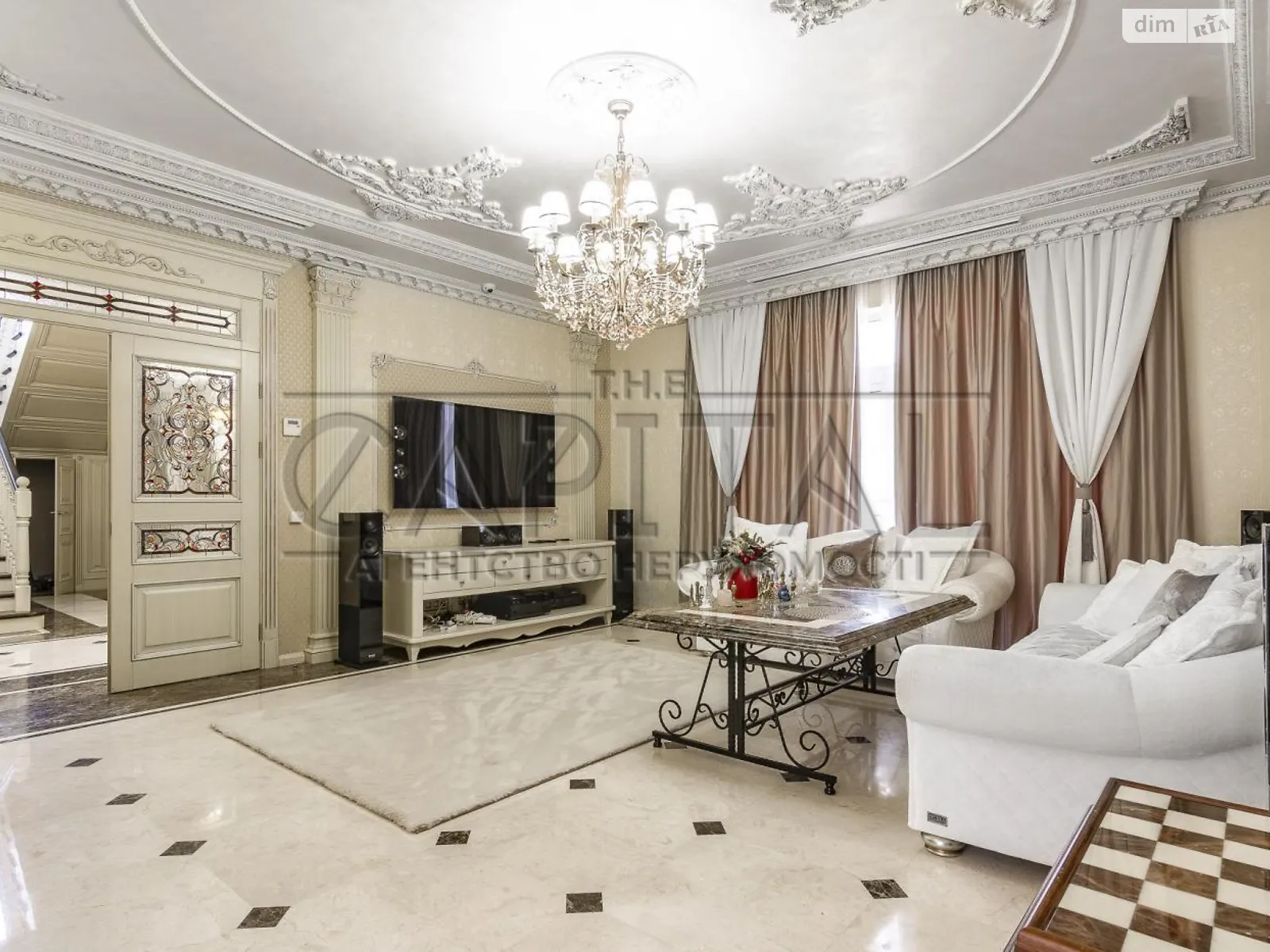 Сдается в аренду дом на 2 этажа 380 кв. м с балконом, цена: 5900 $ - фото 1