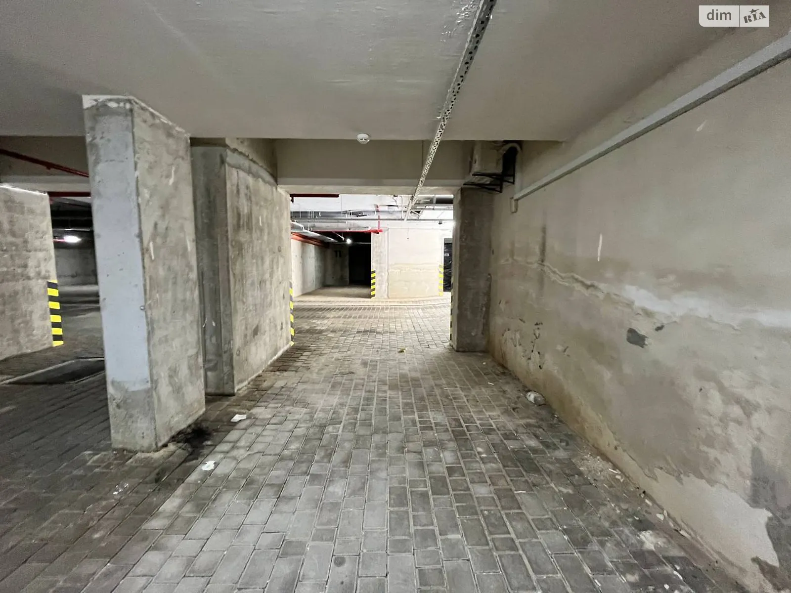 Продается подземный паркинг универсальный на 16.2 кв. м - фото 3