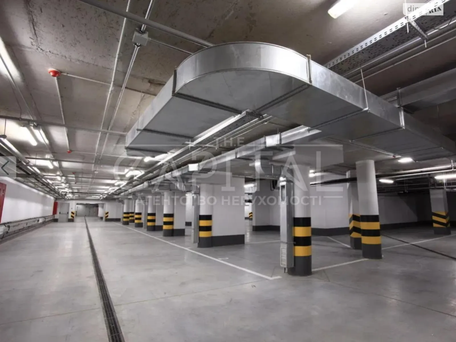 Продается подземный паркинг универсальный на 16 кв. м, цена: 30000 $ - фото 1