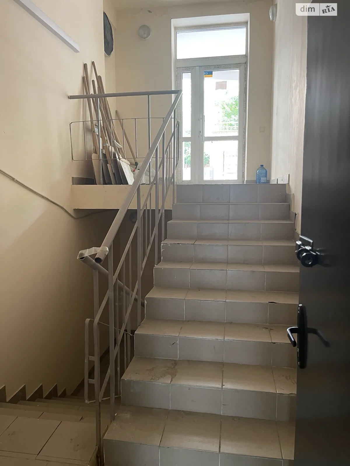 Здається в оренду офіс 412.5 кв. м в бізнес-центрі, цена: 6188 $ - фото 1