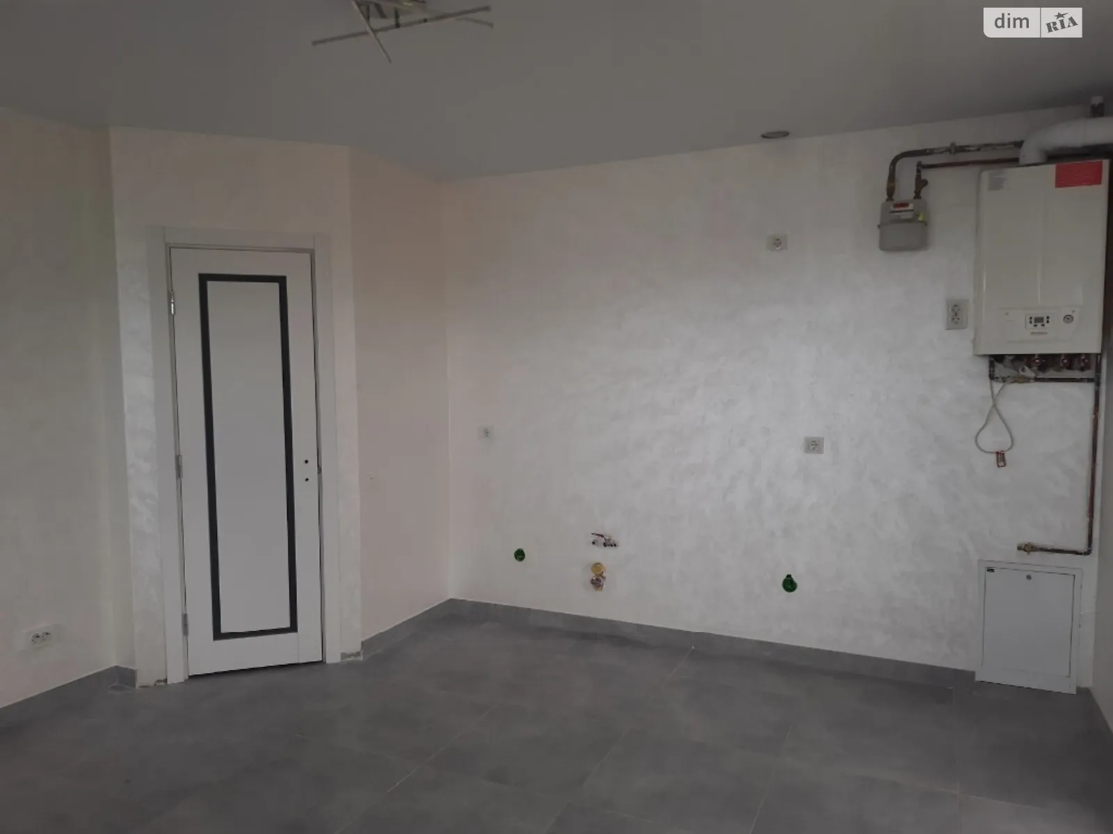 Сдается в аренду офис 27.2 кв. м в бизнес-центре, цена: 8500 грн - фото 1