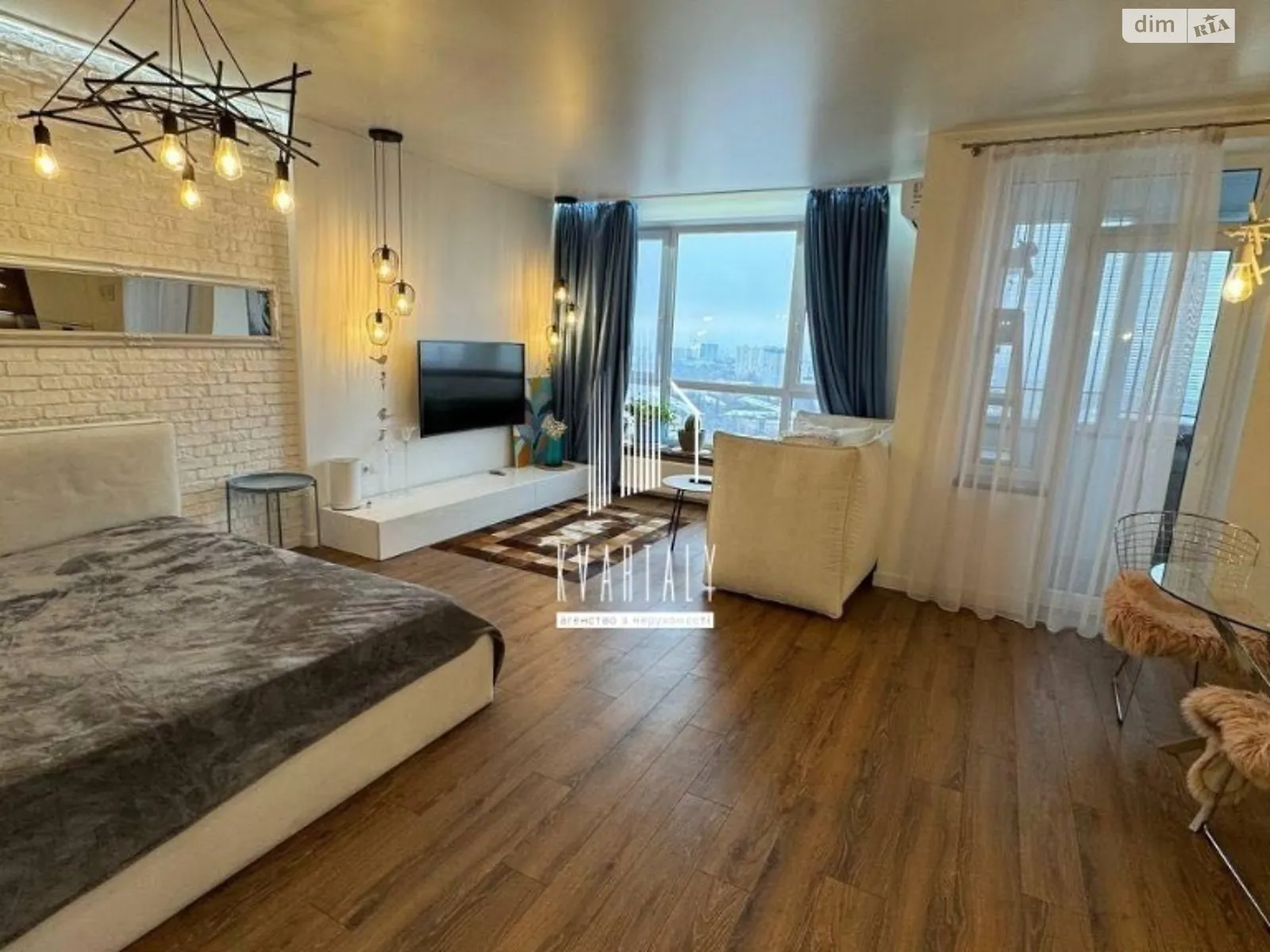 Продается 1-комнатная квартира 44 кв. м в Киеве, бул. Вацлава Гавела, 6 - фото 1