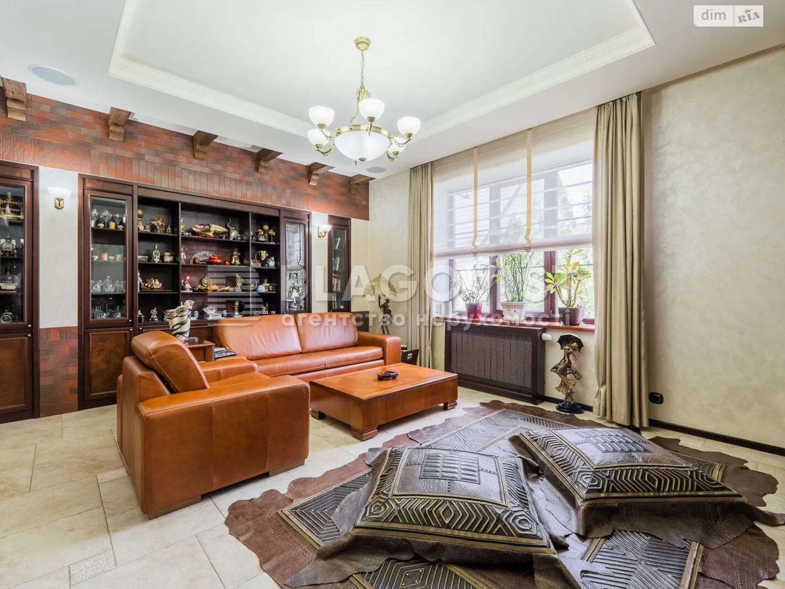 Продається будинок 2 поверховий 560 кв. м з гаражем, цена: 1299000 $ - фото 1