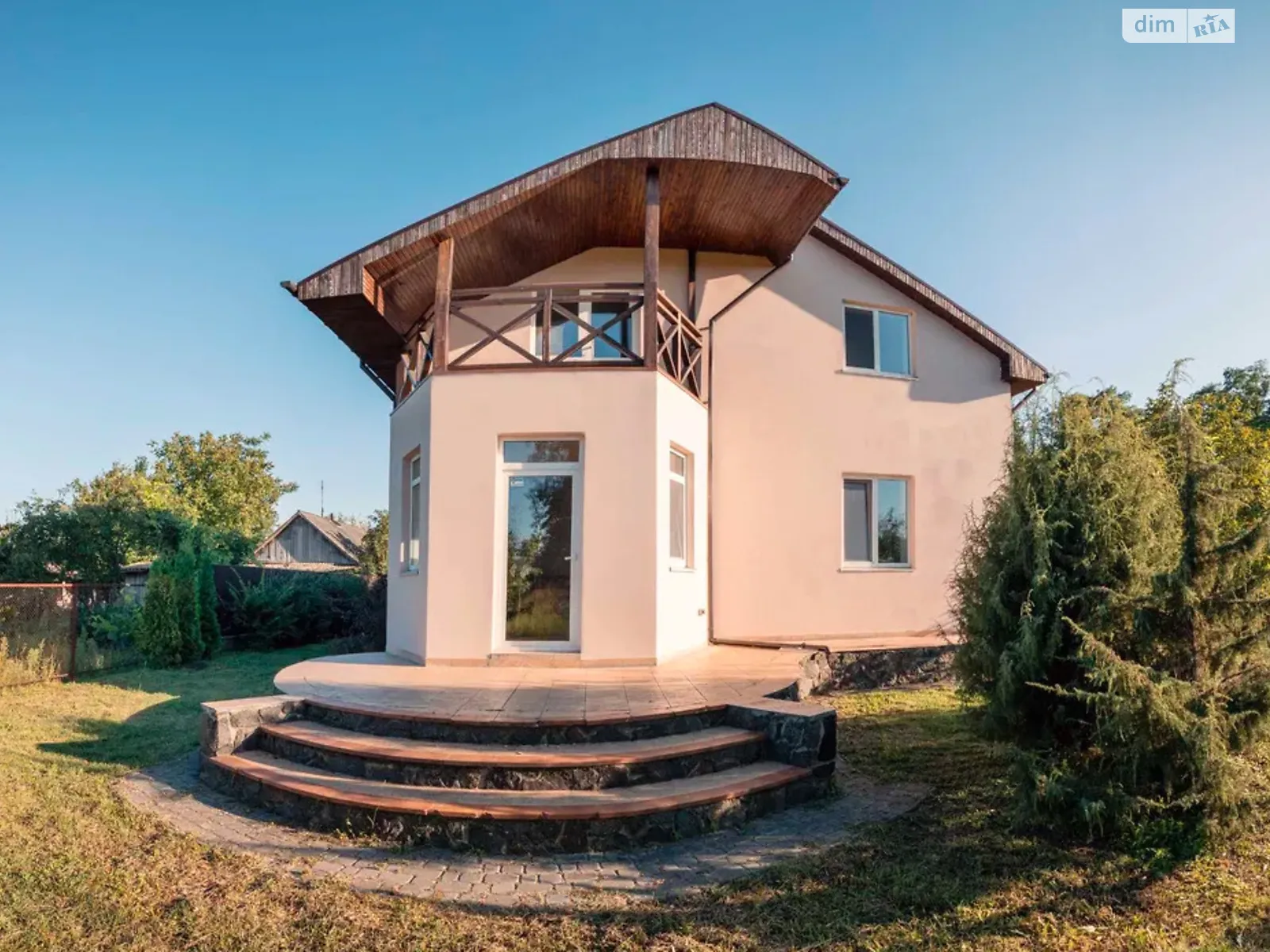 Продается дом на 2 этажа 160 кв. м с гаражом, цена: 65000 $ - фото 1