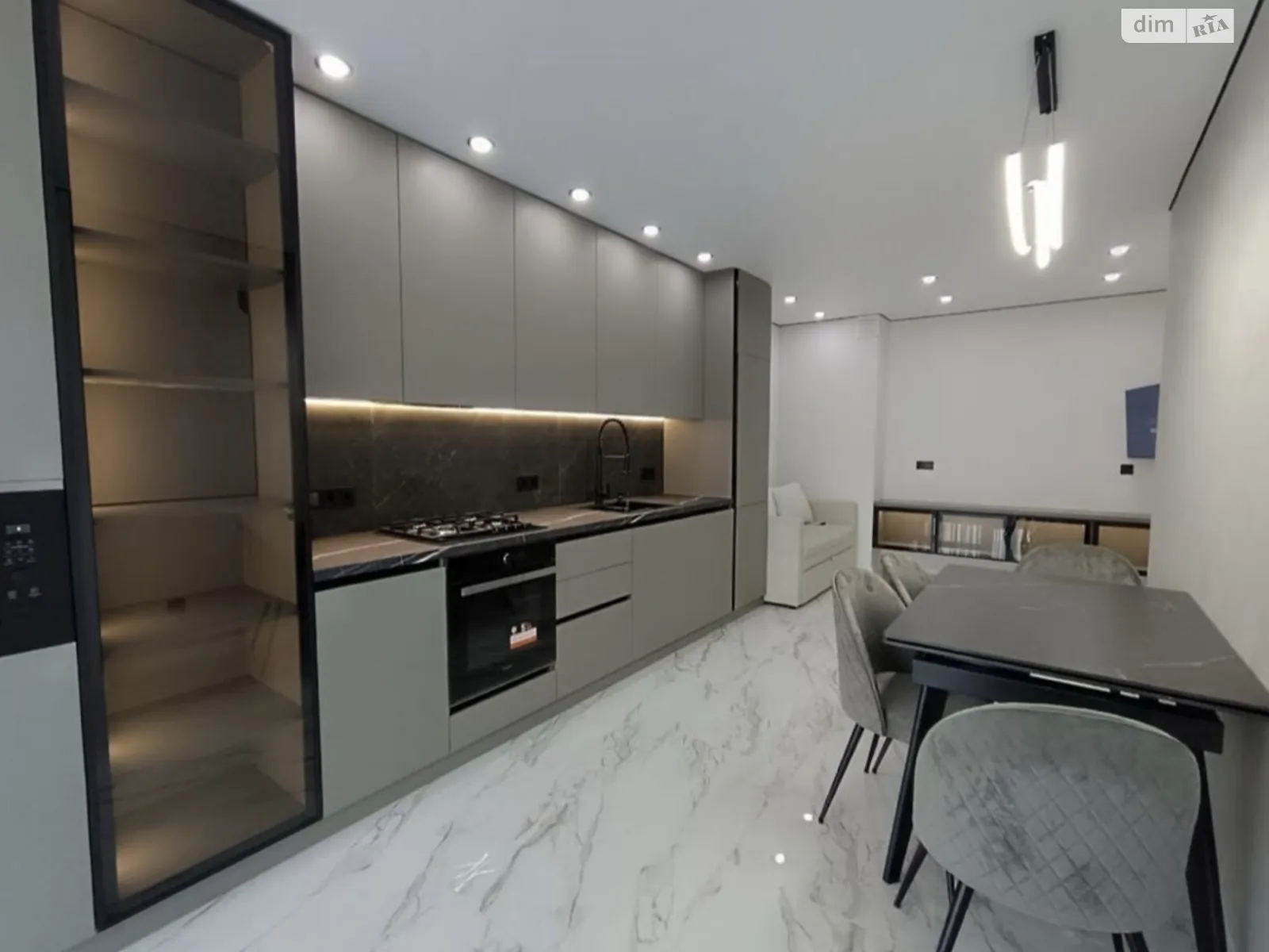 Продается 2-комнатная квартира 60 кв. м в Ивано-Франковске, цена: 105000 $ - фото 1