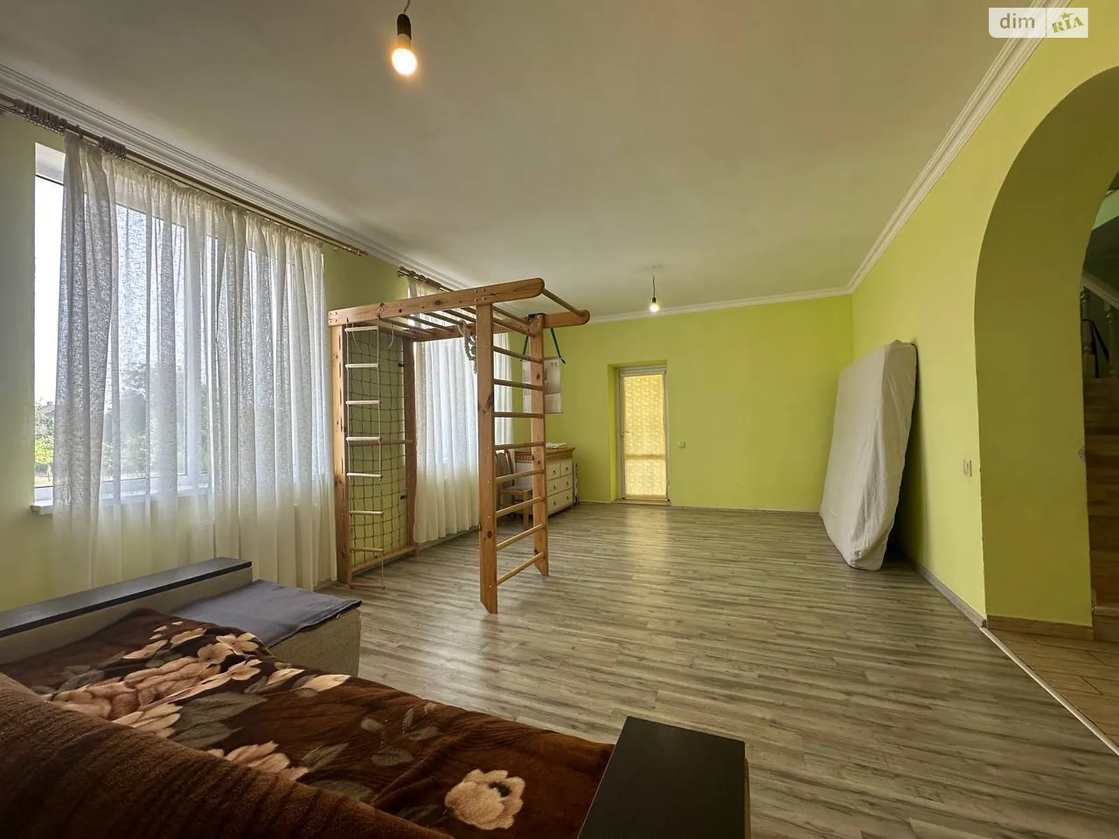 Продается дом на 2 этажа 175.6 кв. м с участком, цена: 134000 $ - фото 1