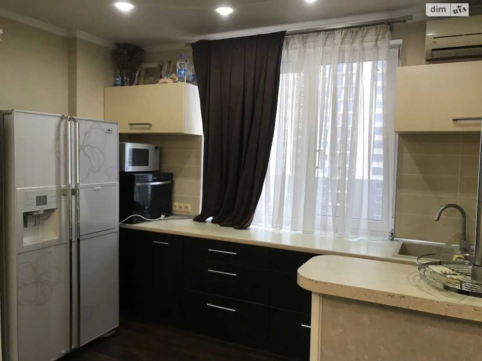 Сдается в аренду комната 254 кв. м в Киеве, цена: 3000 грн - фото 1