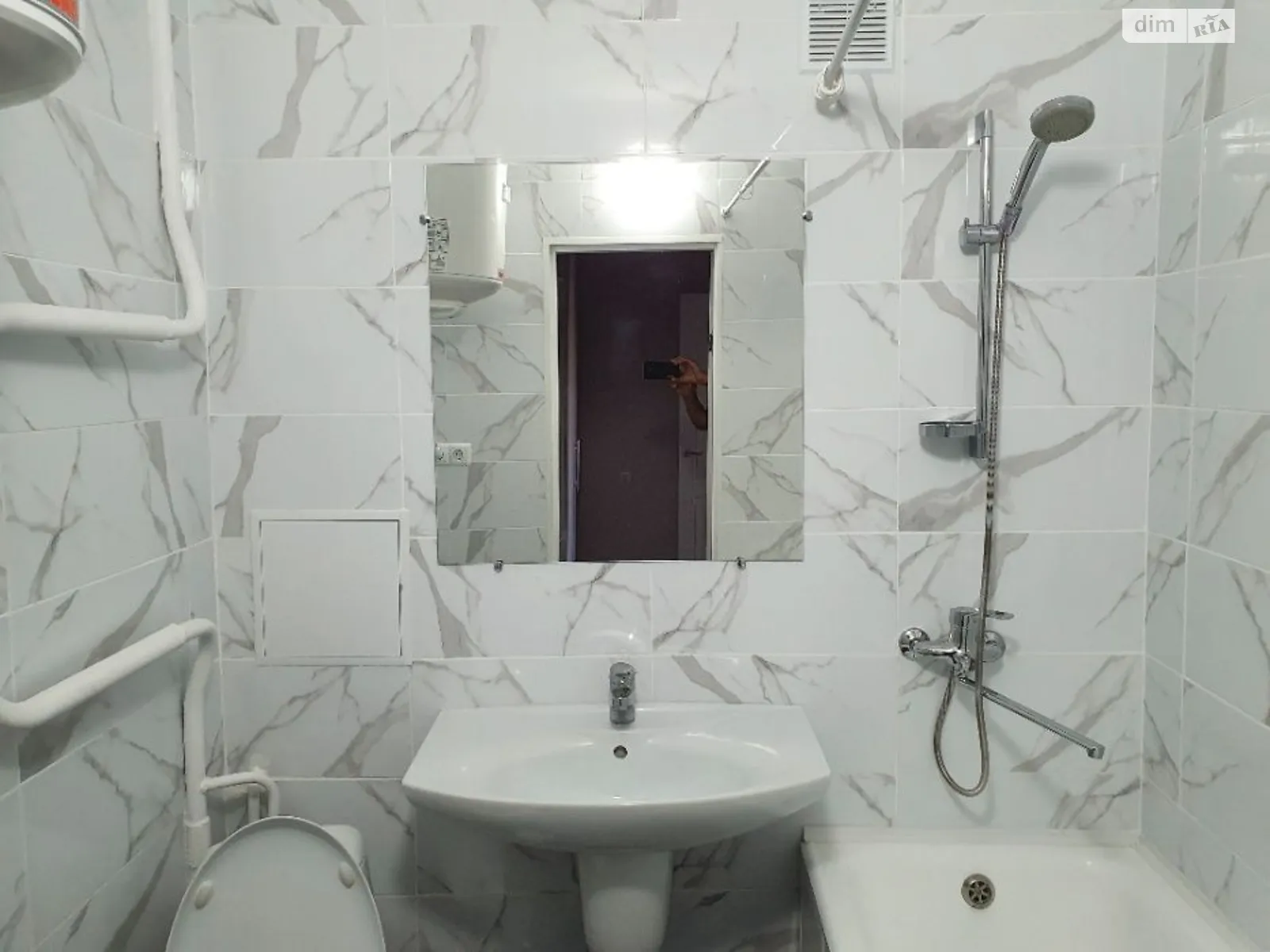 Сдается в аренду комната 320 кв. м в Киеве, цена: 2500 грн - фото 1