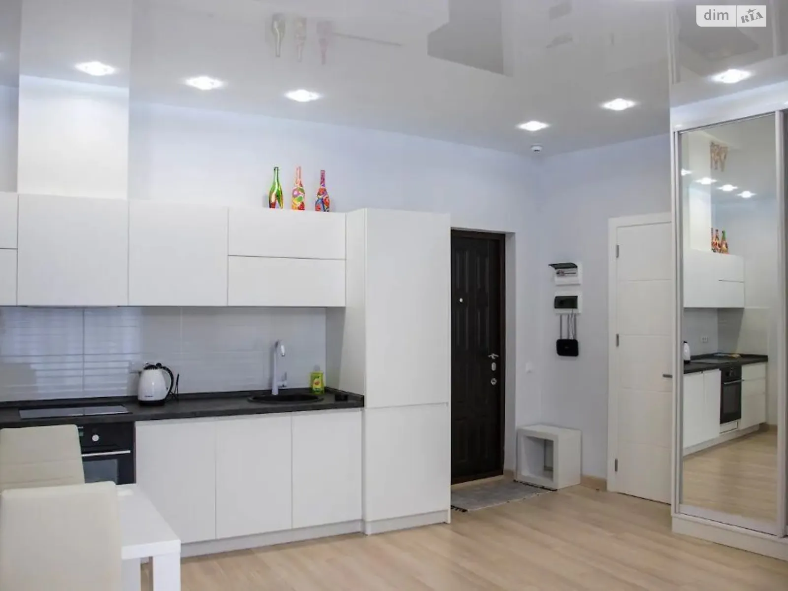 Сдается в аренду комната 180 кв. м в Киеве, цена: 2000 грн - фото 1