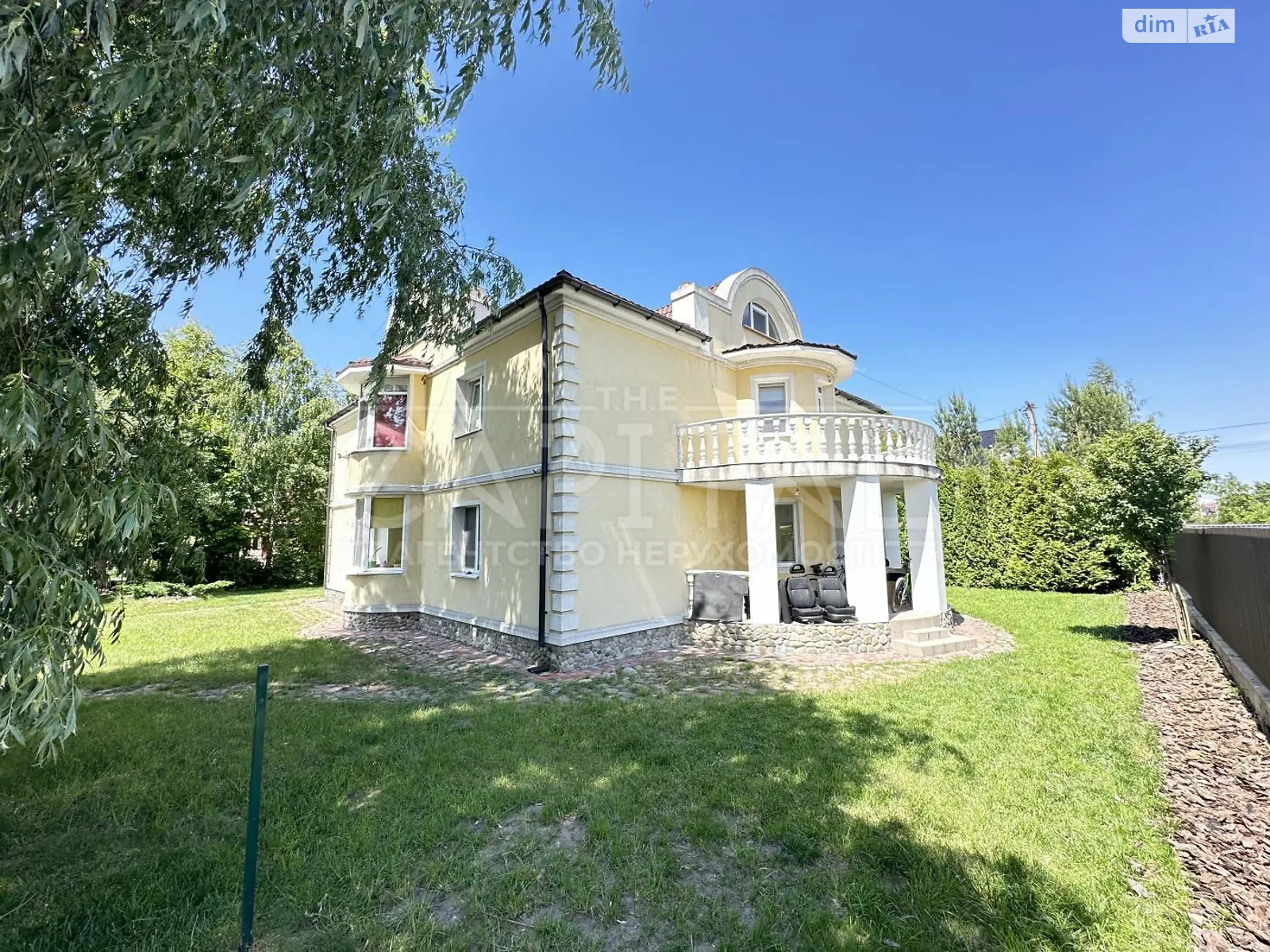 Продается дом на 2 этажа 416.3 кв. м с камином, цена: 235000 $ - фото 1