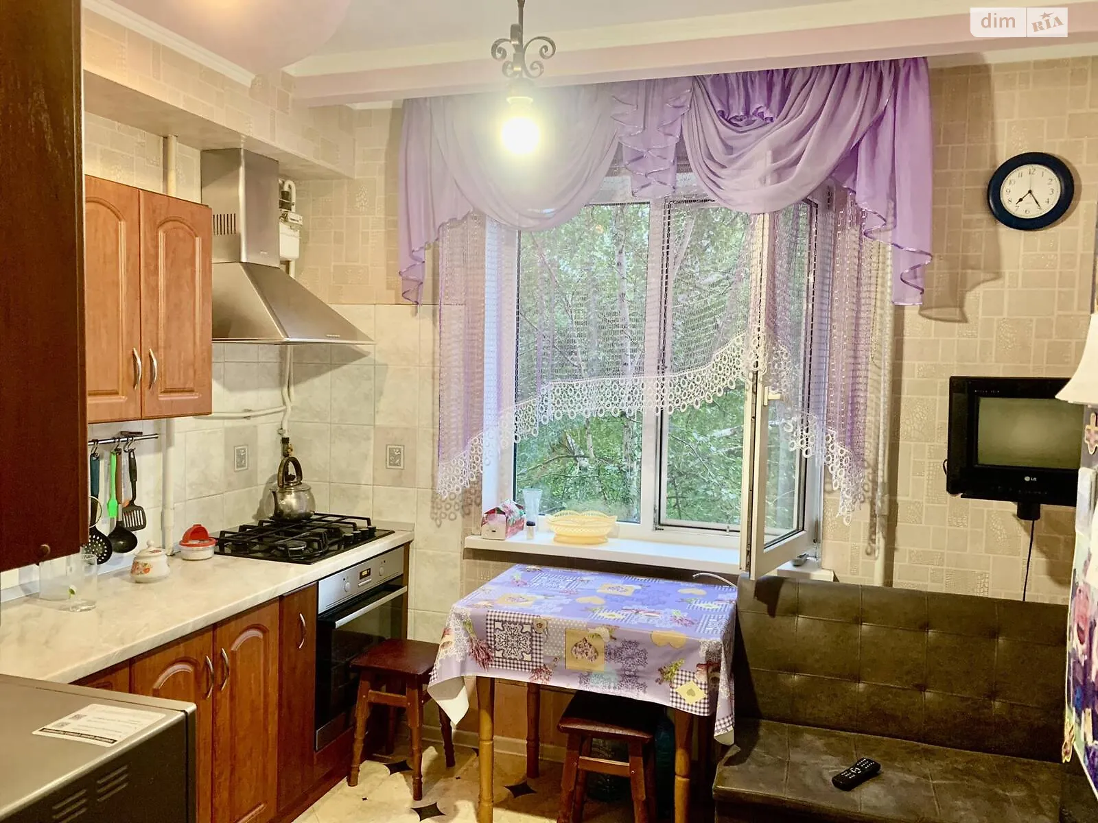 Продается 1-комнатная квартира 34.3 кв. м в Обухове, ул. Каштановая - фото 1