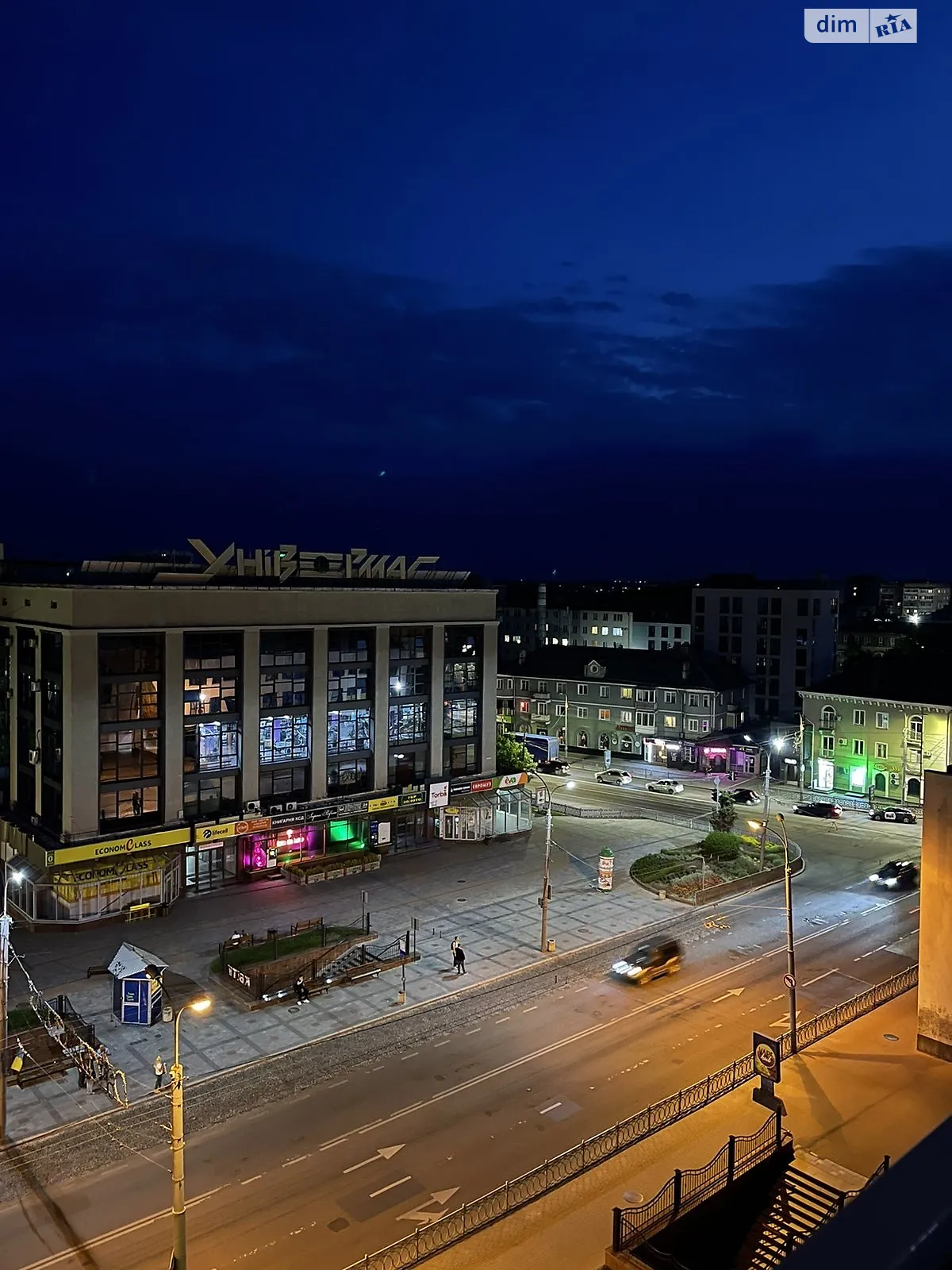 Сдается в аренду 4-комнатная квартира в Ровно, ул. Соборная - фото 1