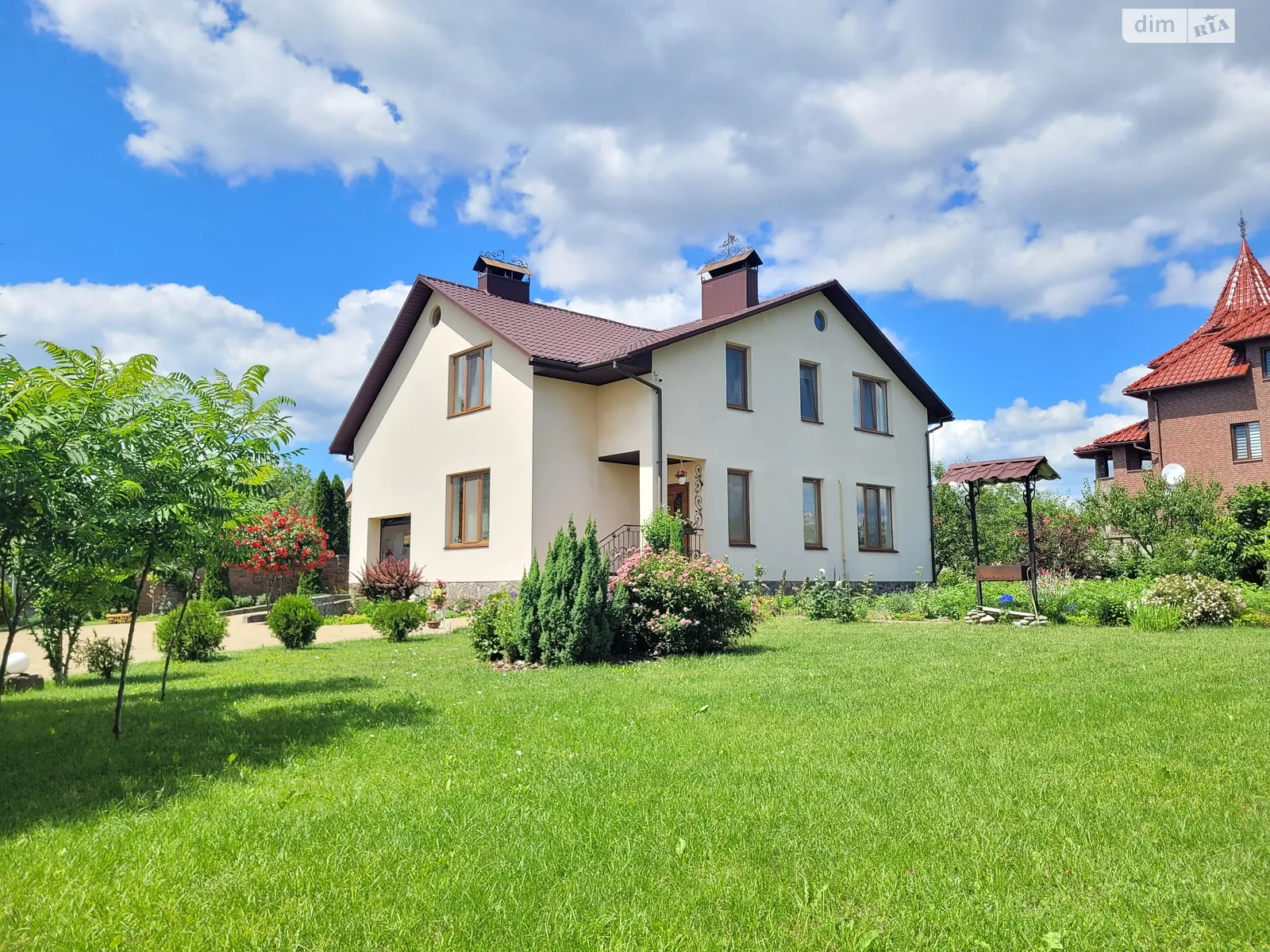 Продается дом на 2 этажа 170 кв. м с беседкой, цена: 185000 $ - фото 1
