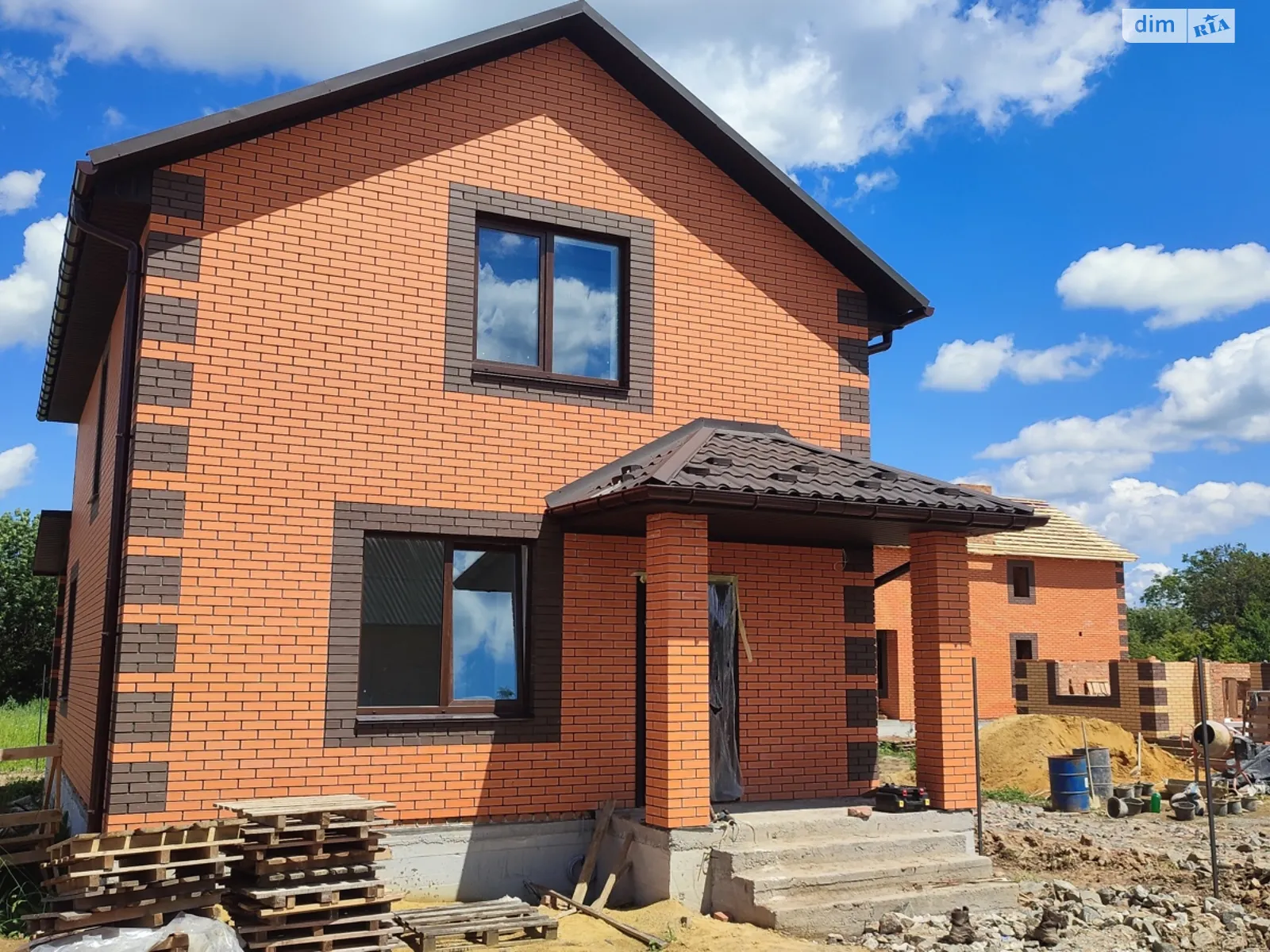 Продається будинок 2 поверховий 118 кв. м з гаражем, цена: 85500 $ - фото 1