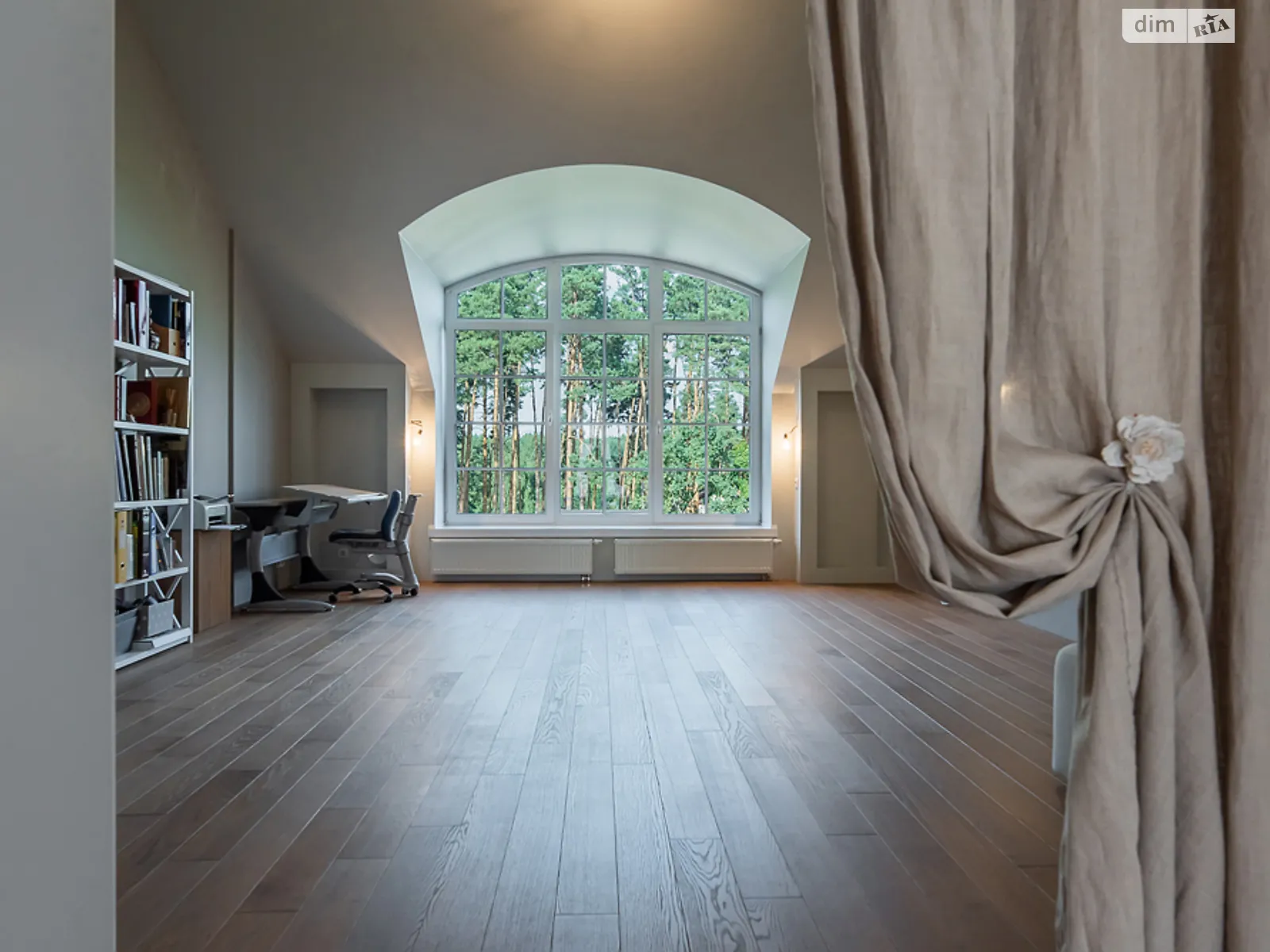 Продається частина будинку 351 кв. м з балконом, цена: 1158300 € - фото 1