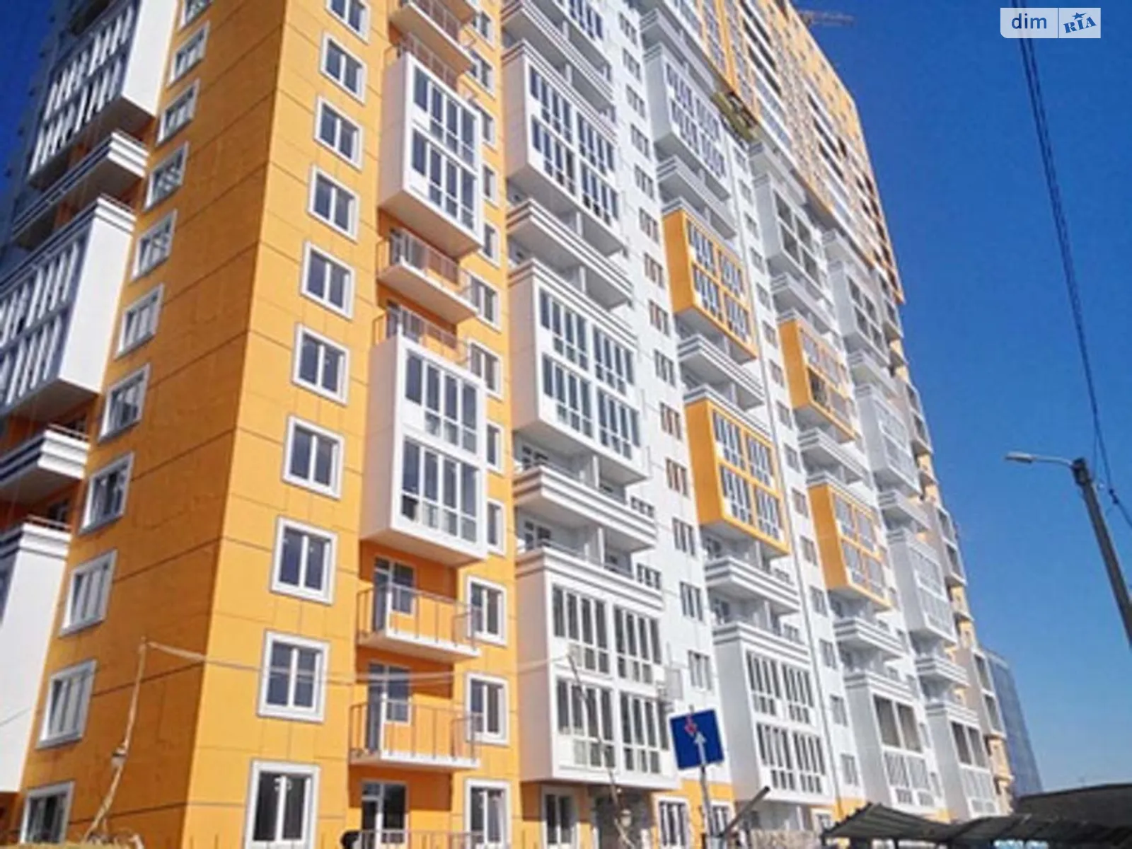 Продается 2-комнатная квартира 60 кв. м в Одессе, ул. Среднефонтанская, 35 - фото 1