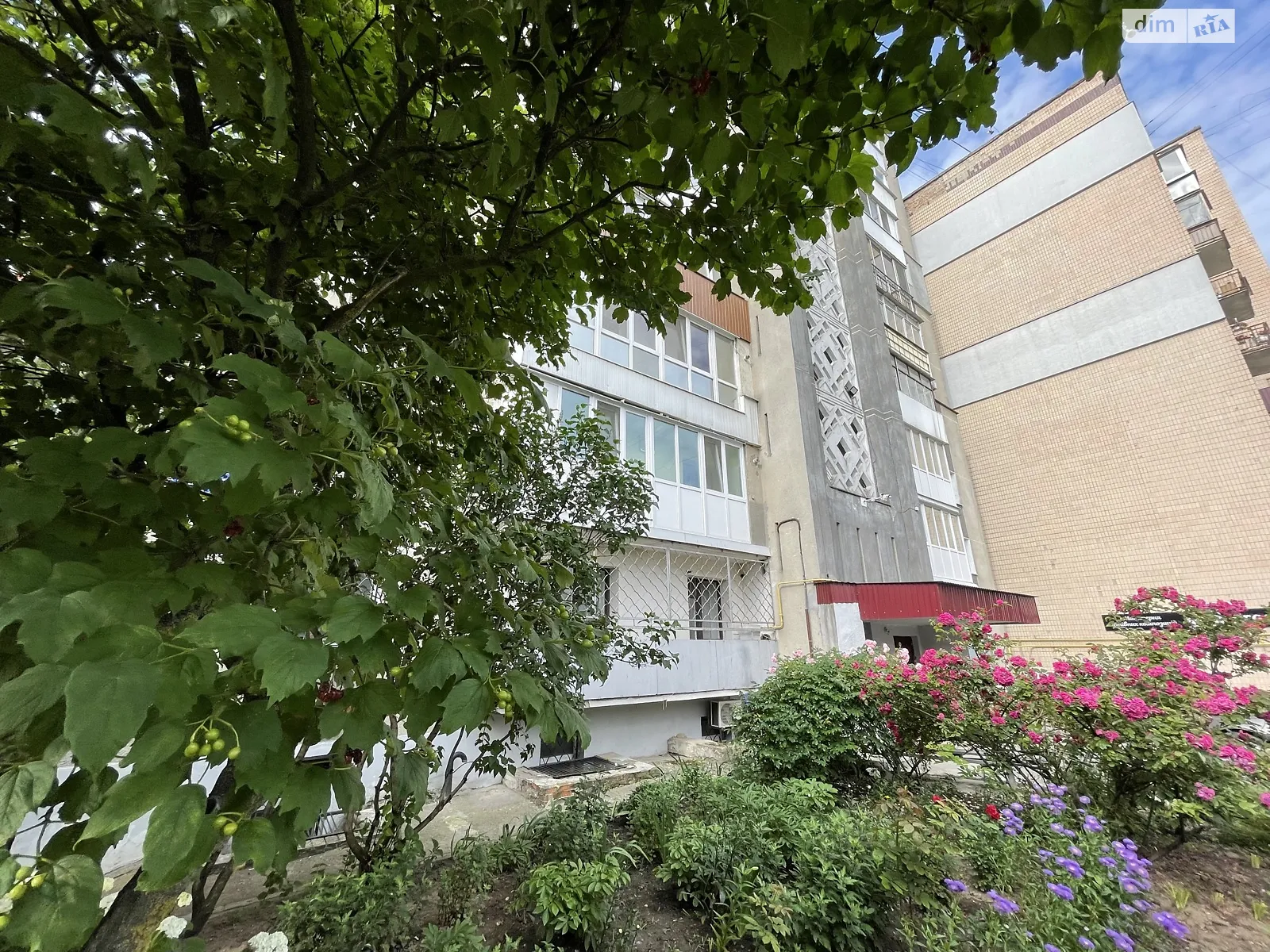 3-комнатная квартира 65 кв. м в Тернополе, ул. Монастырского Антона, 46 - фото 1