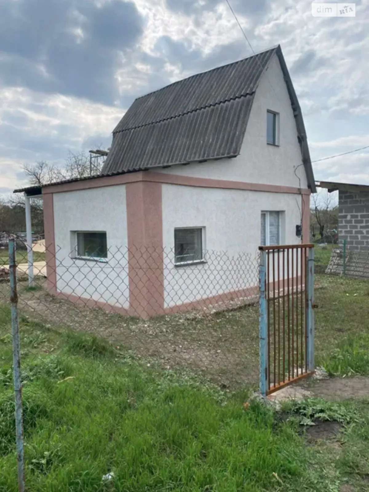 Продається одноповерховий будинок 25 кв. м з гаражем, цена: 10000 $ - фото 1