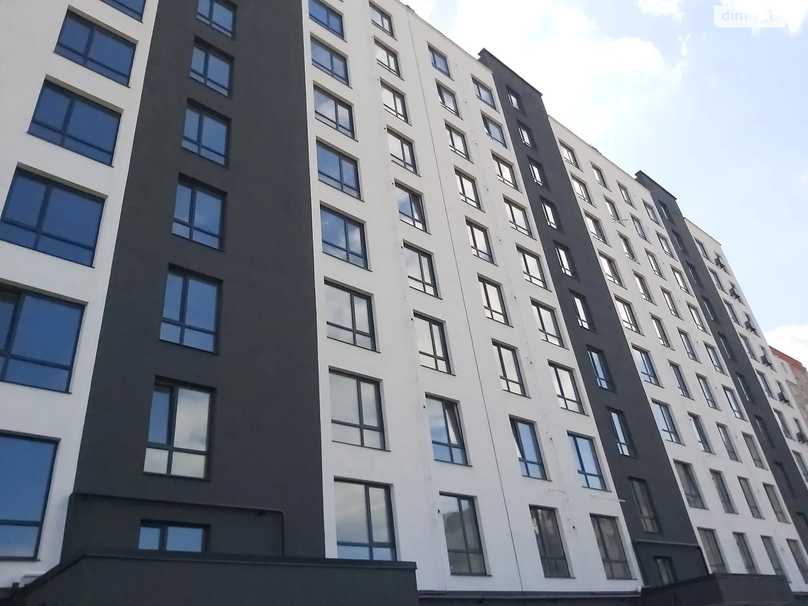 Продается 1-комнатная квартира 42 кв. м в Чернигове - фото 1