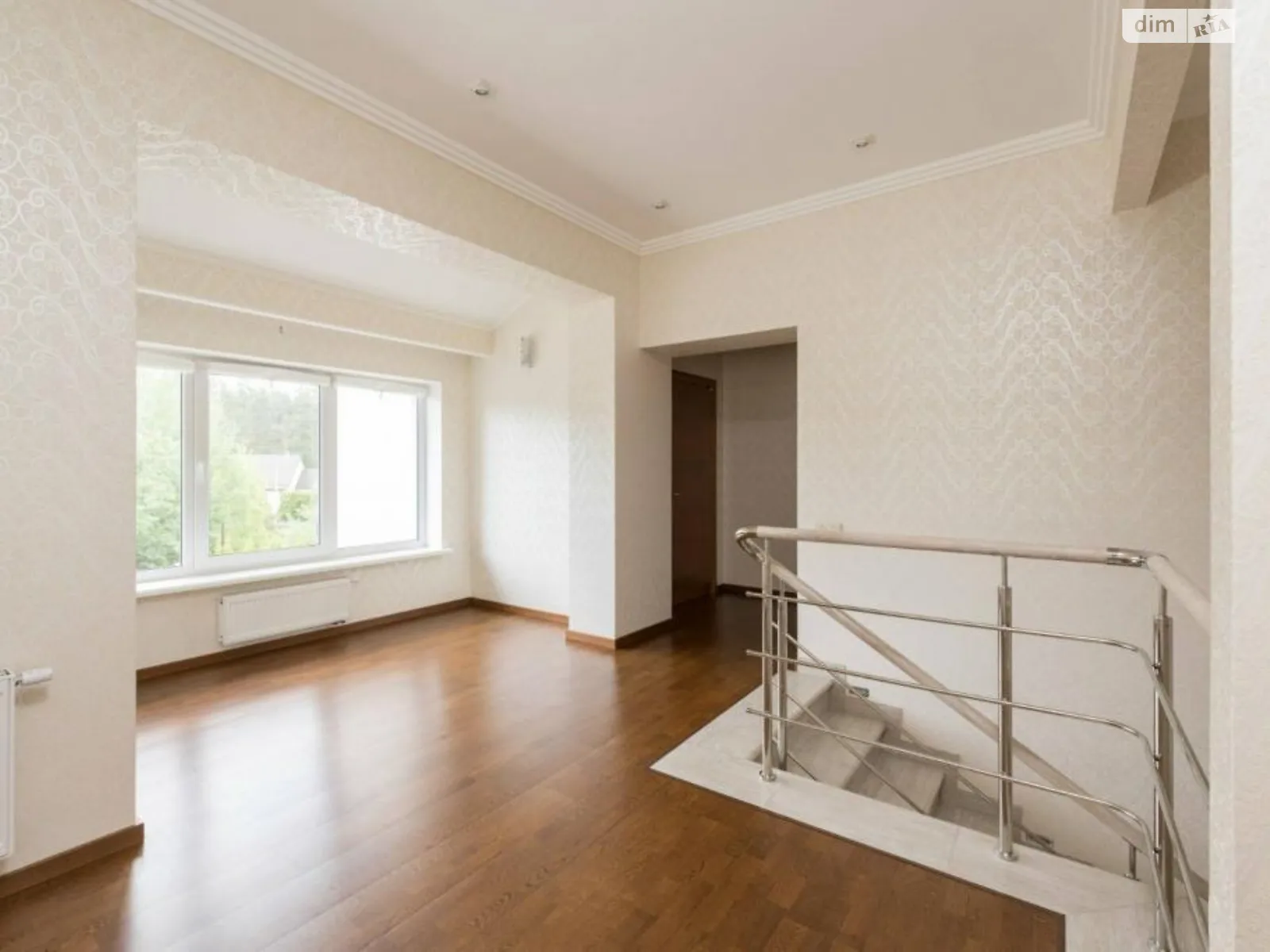 Продается дом на 2 этажа 250 кв. м с мебелью - фото 2