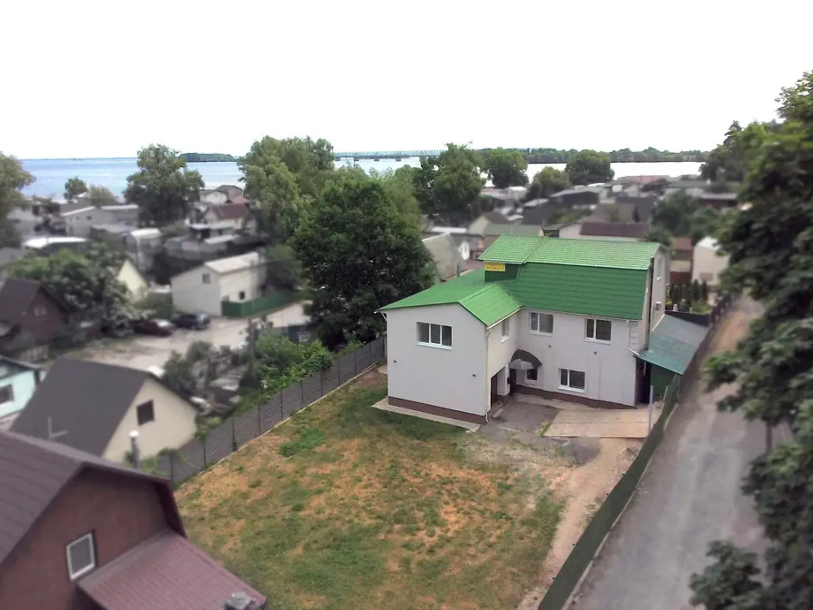 Продається будинок 3 поверховий 235 кв. м з балконом, цена: 199000 $ - фото 1
