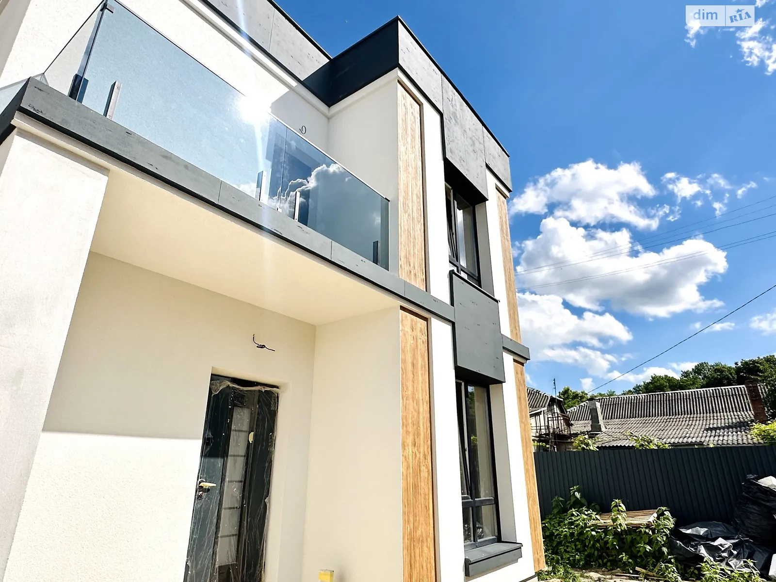 Продается дом на 2 этажа 125 кв. м с балконом, цена: 140000 $ - фото 1