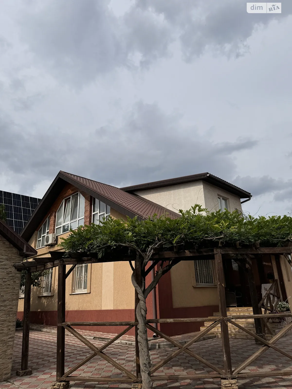 Продається будинок 2 поверховий 190 кв. м з каміном, цена: 145000 $ - фото 1