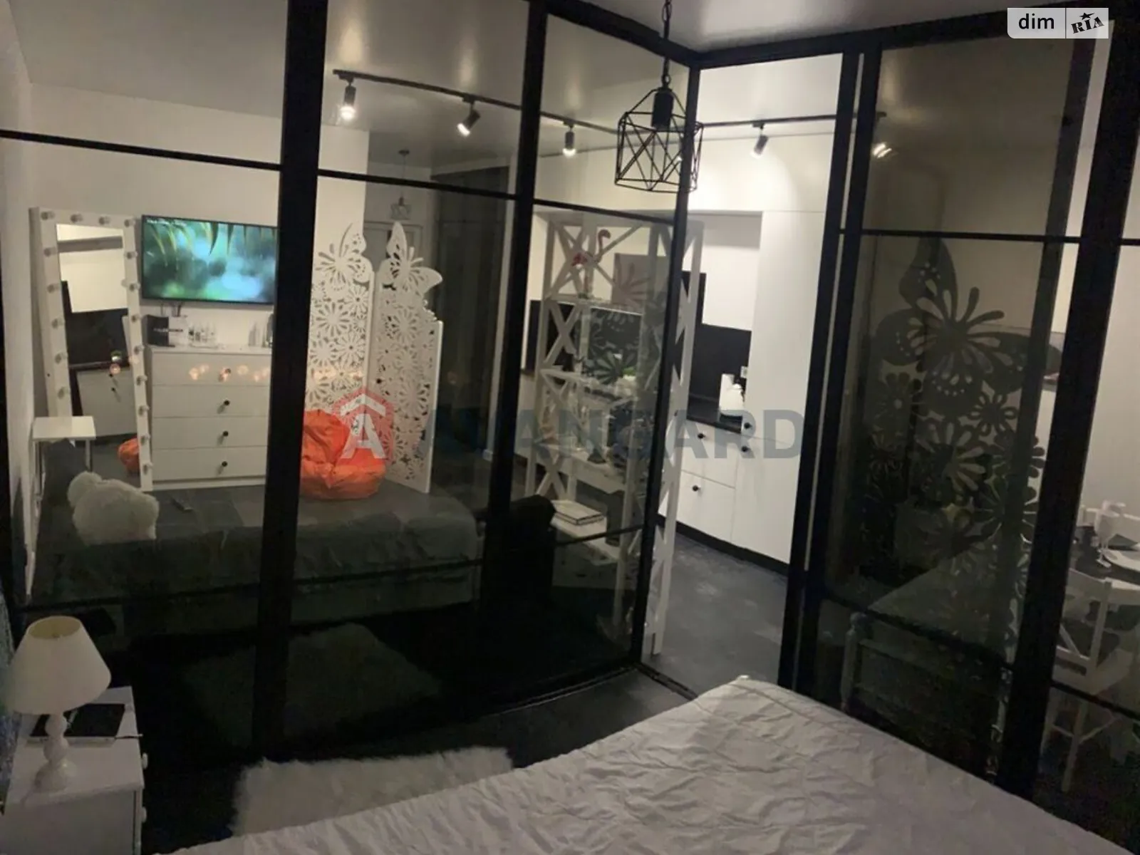 Продается 1-комнатная квартира 32 кв. м в Киеве, ул. Юрия Липы - фото 1