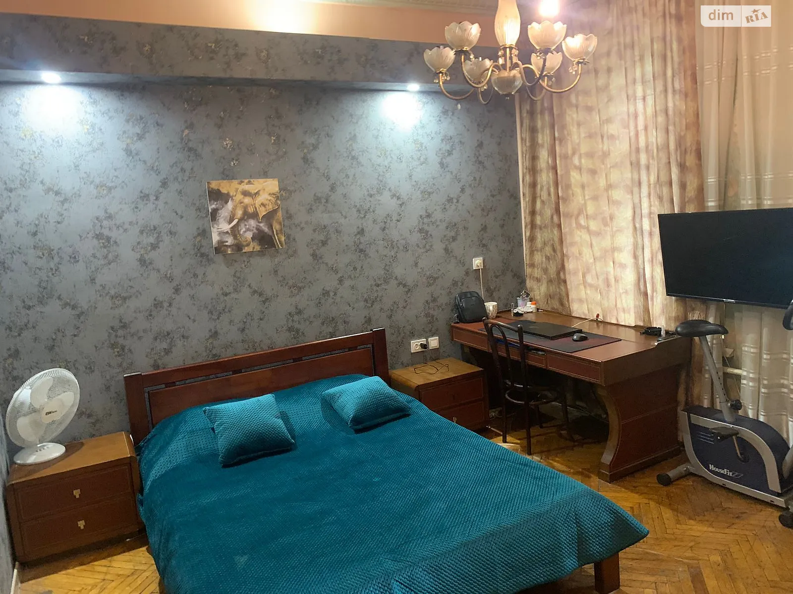 Продается 3-комнатная квартира 95.1 кв. м в Одессе, ул. Богдана Хмельницкого - фото 1
