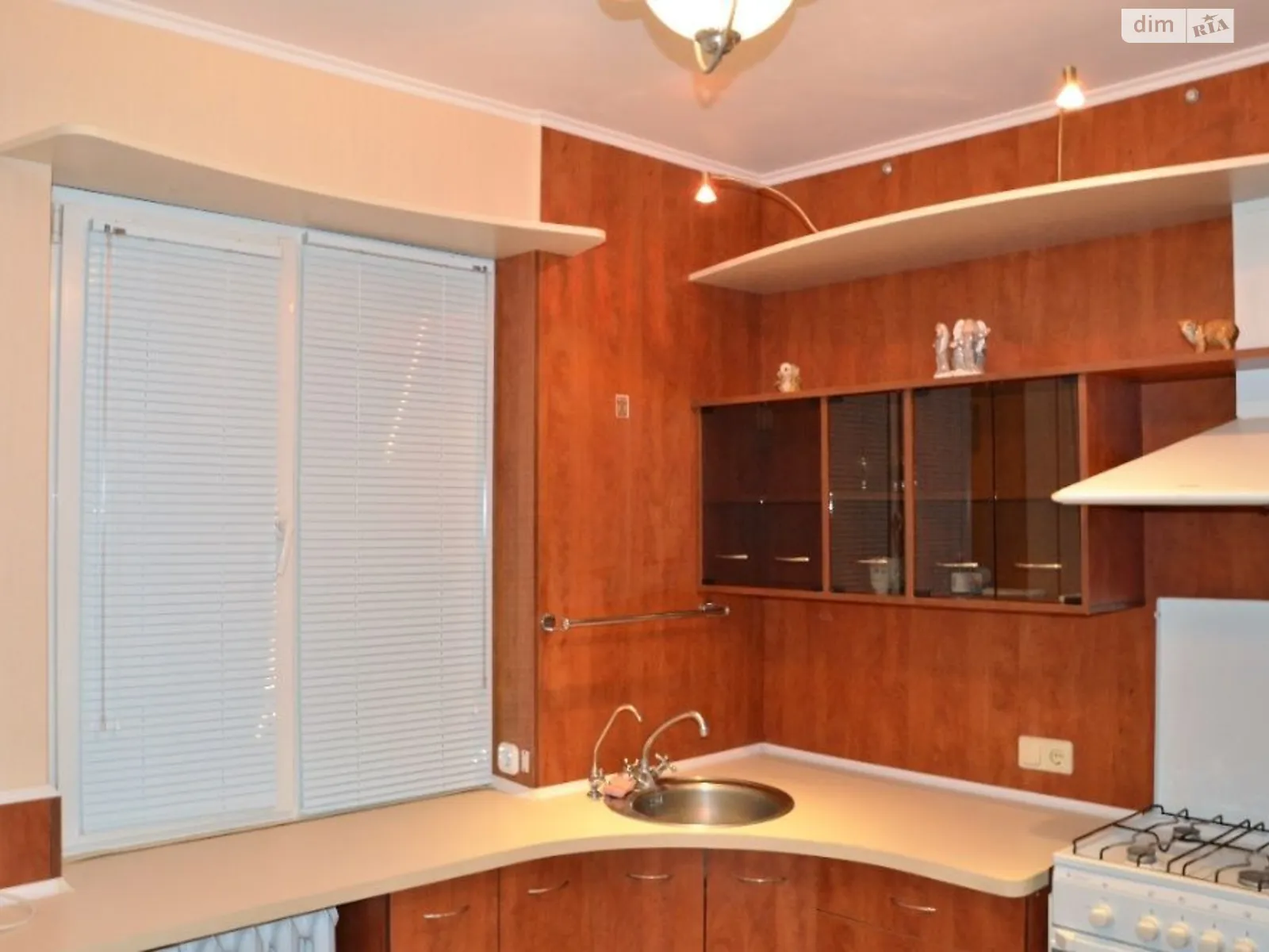 Сдается в аренду комната 156 кв. м в Киеве, цена: 3500 грн - фото 1