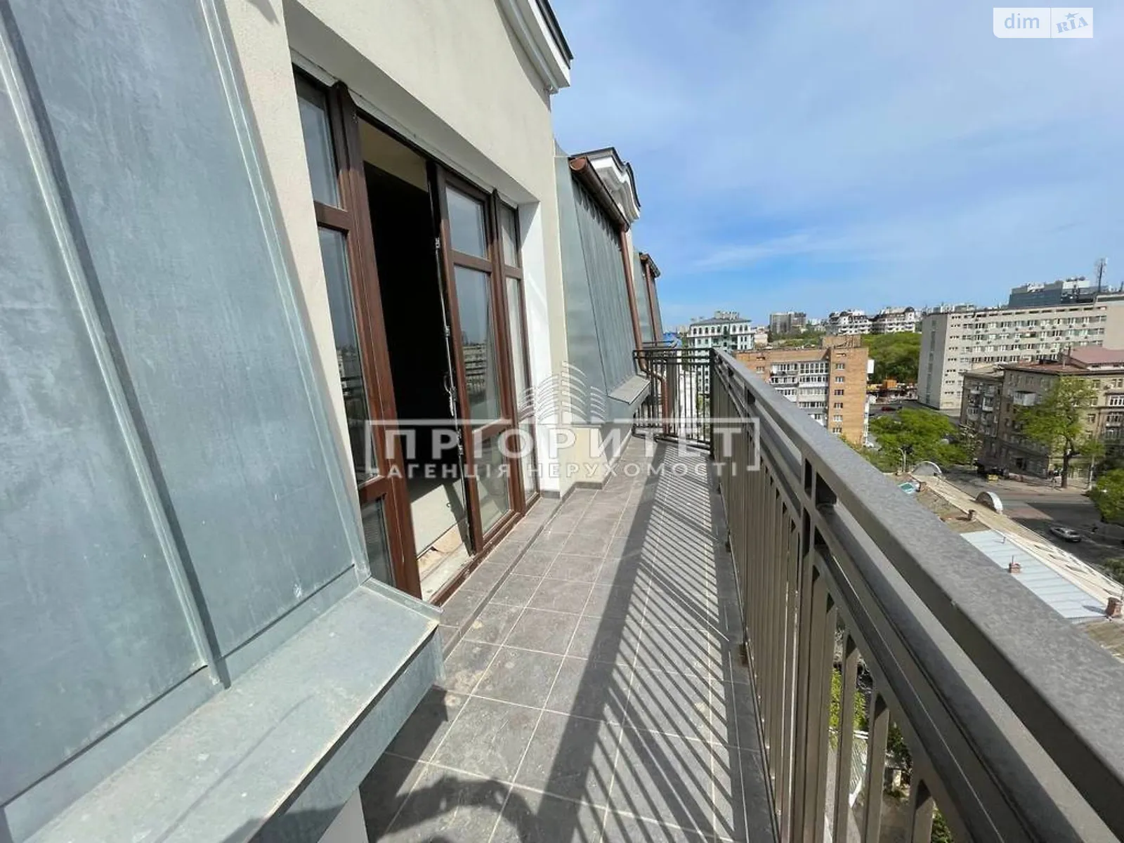 Продается 4-комнатная квартира 160.12 кв. м в Одессе, ул. Бориса Литвака - фото 1