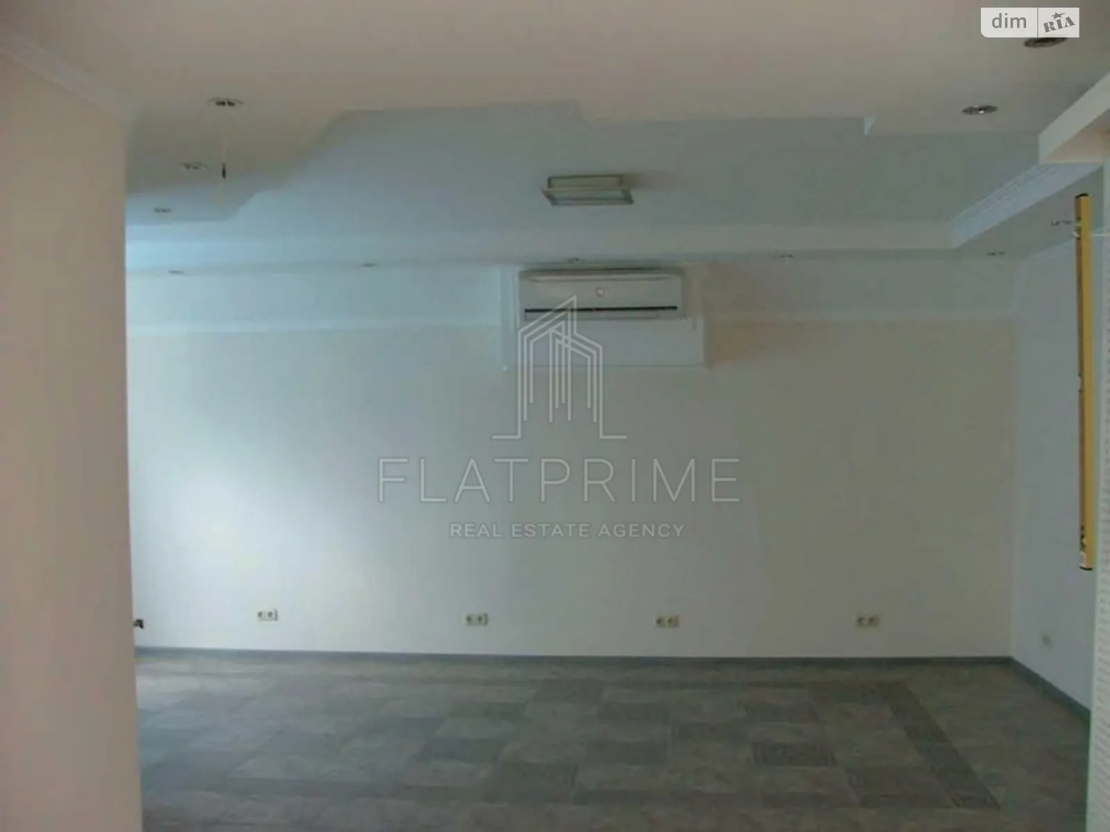 Продається приміщення вільного призначення 585 кв. м в 3-поверховій будівлі, цена: 425000 $ - фото 1