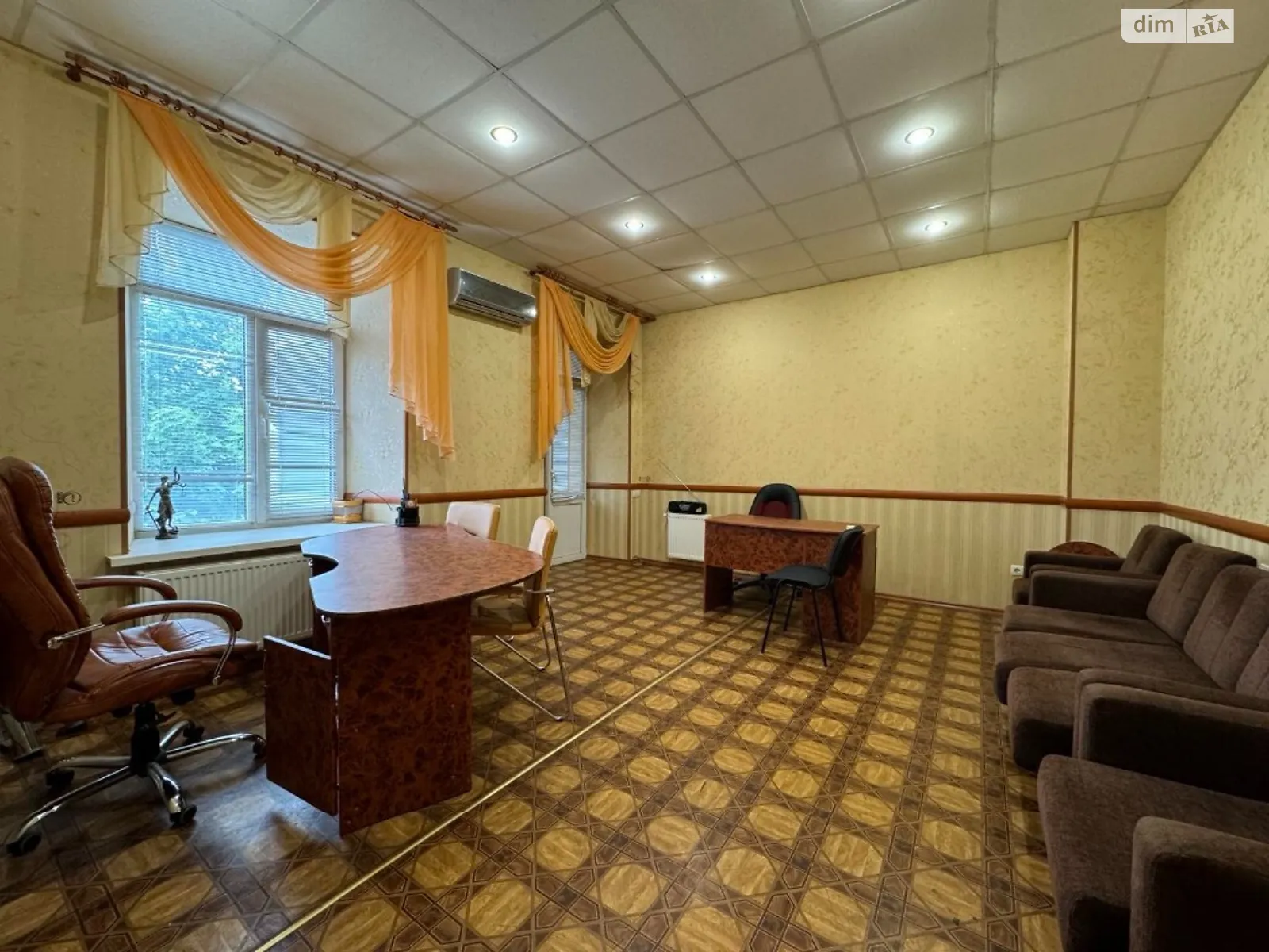 Продается 1-комнатная квартира 38 кв. м в Николаеве - фото 1