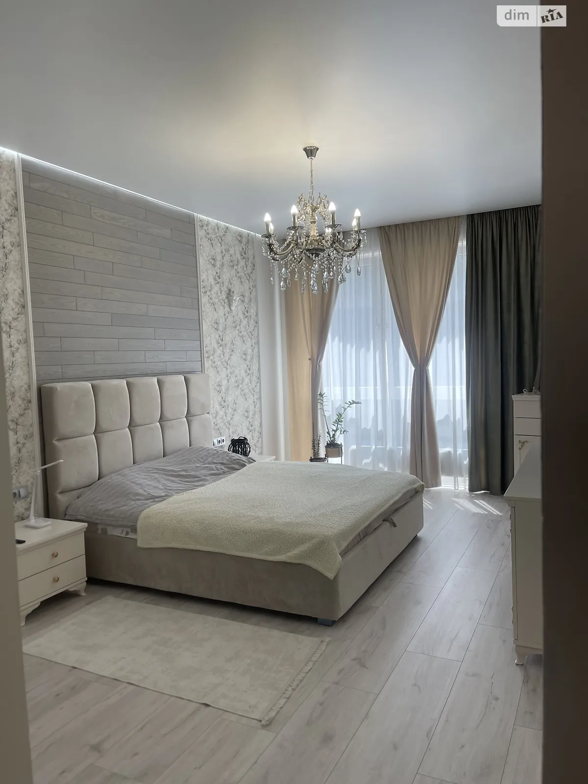 Продается 2-комнатная квартира 56 кв. м в Киеве, ул. Лейпцигская, 13А - фото 1