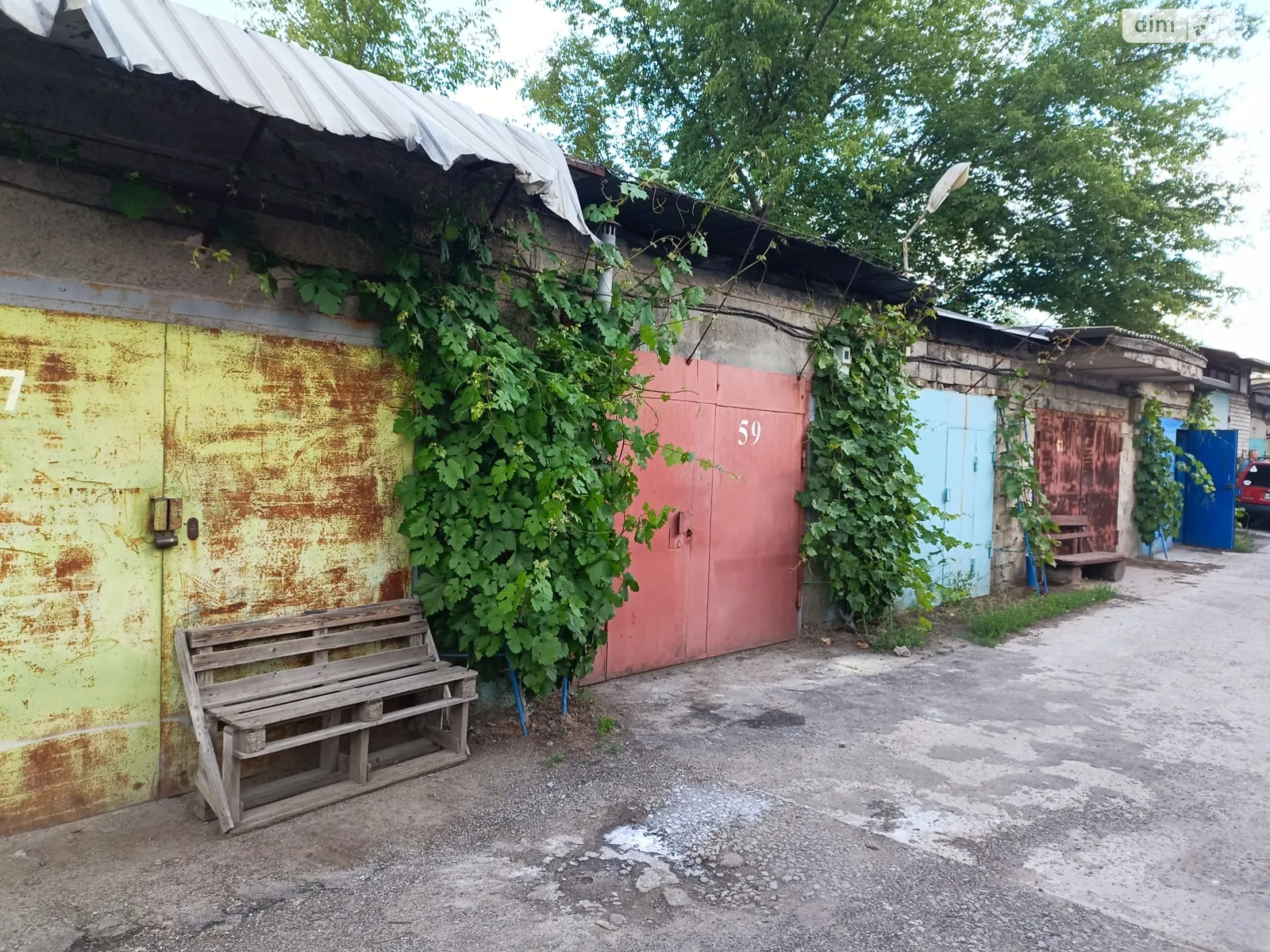 Сдается в аренду место в гаражном кооперативе универсальный на 22 кв. м, цена: 8000 грн - фото 1