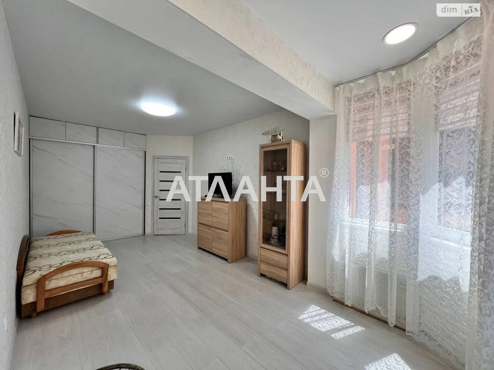 Продається 1-кімнатна квартира 34.8 кв. м у Одесі, вул. Маршала Малиновського, 18 - фото 1