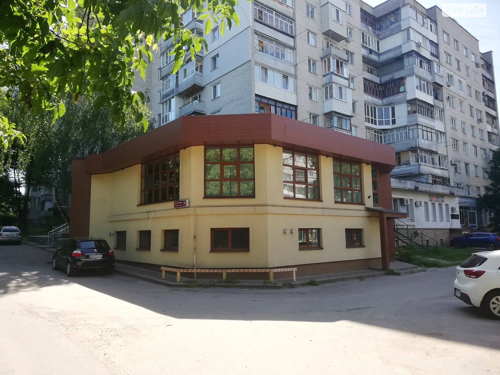 Продается офис 202.8 кв. м в бизнес-центре, цена: 320000 $ - фото 1