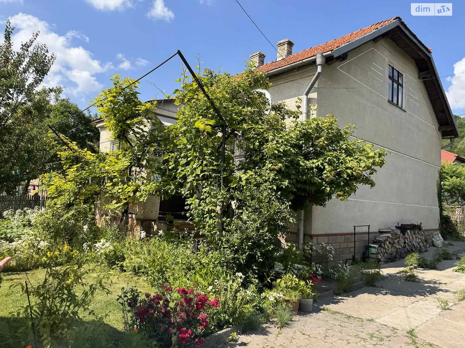 Продается дом на 2 этажа 160 кв. м с верандой, цена: 49000 $ - фото 1