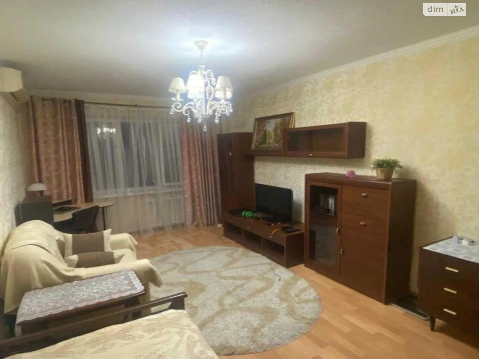 Продается 1-комнатная квартира 40 кв. м в Киеве, ул. Урловская, 16 - фото 1