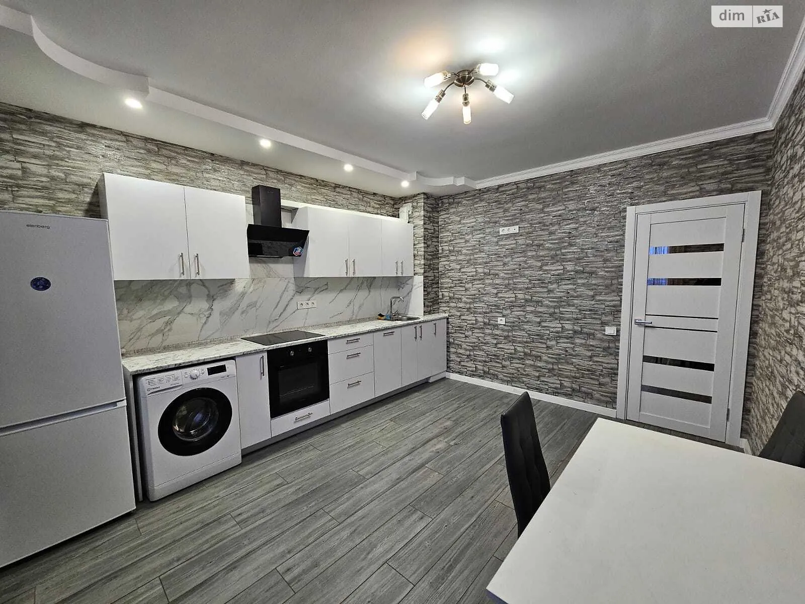 Продается 3-комнатная квартира 88.6 кв. м в Харькове, ул. Зерновая, 47 - фото 1