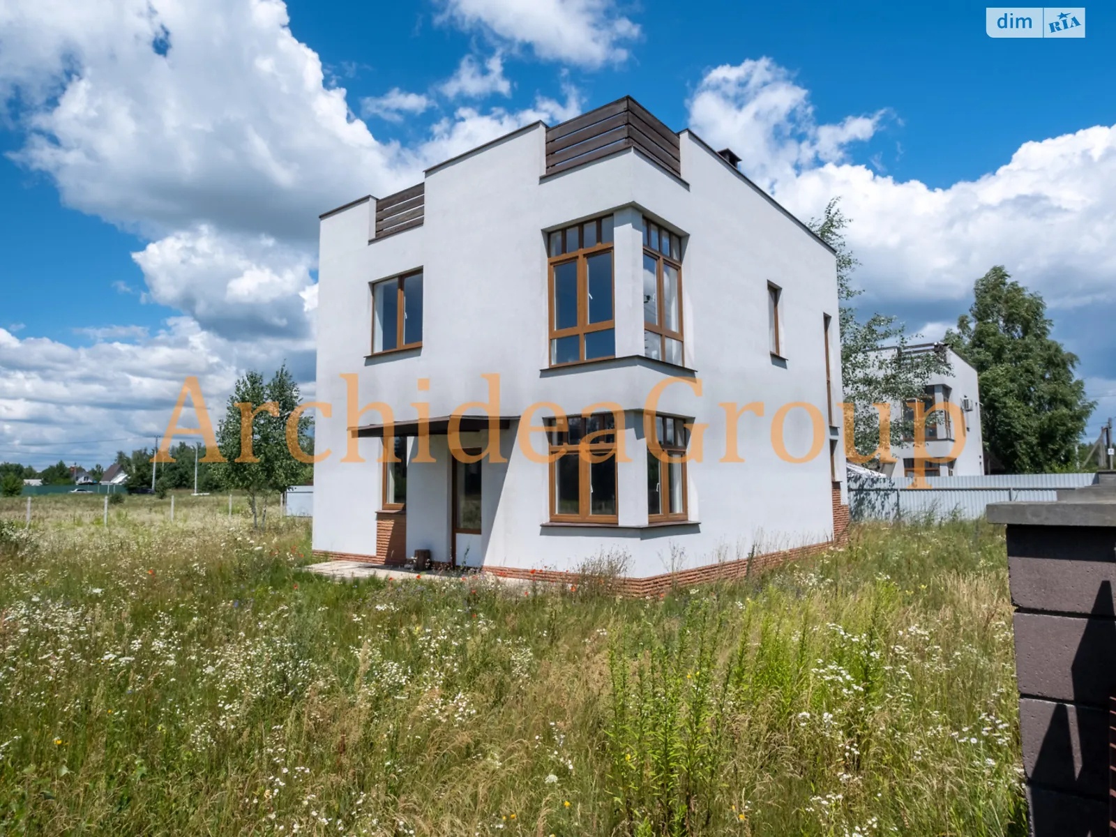 Продается дом на 2 этажа 112 кв. м с подвалом, цена: 120000 $ - фото 1