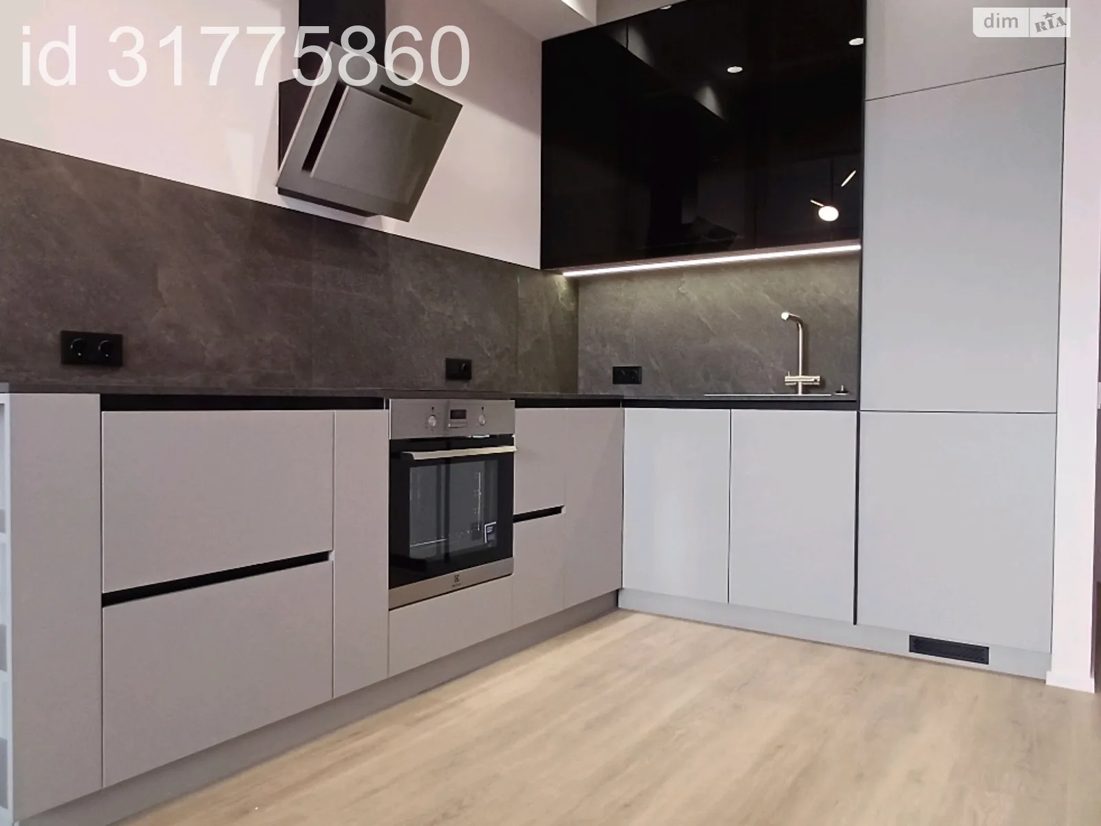 Продається 2-кімнатна квартира 58 кв. м у Києві, вул. Андрія Верхогляда(Драгомирова), 14А - фото 1