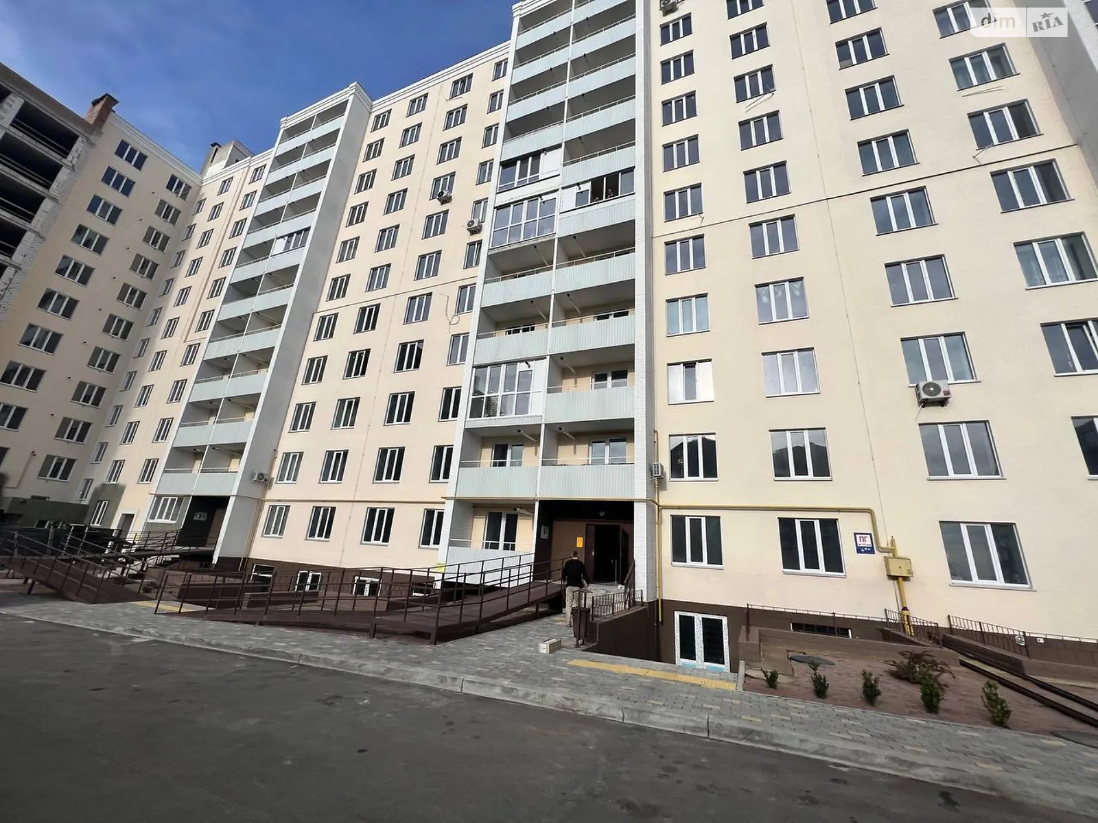 Продается 3-комнатная квартира 89 кв. м в Чернигове - фото 2