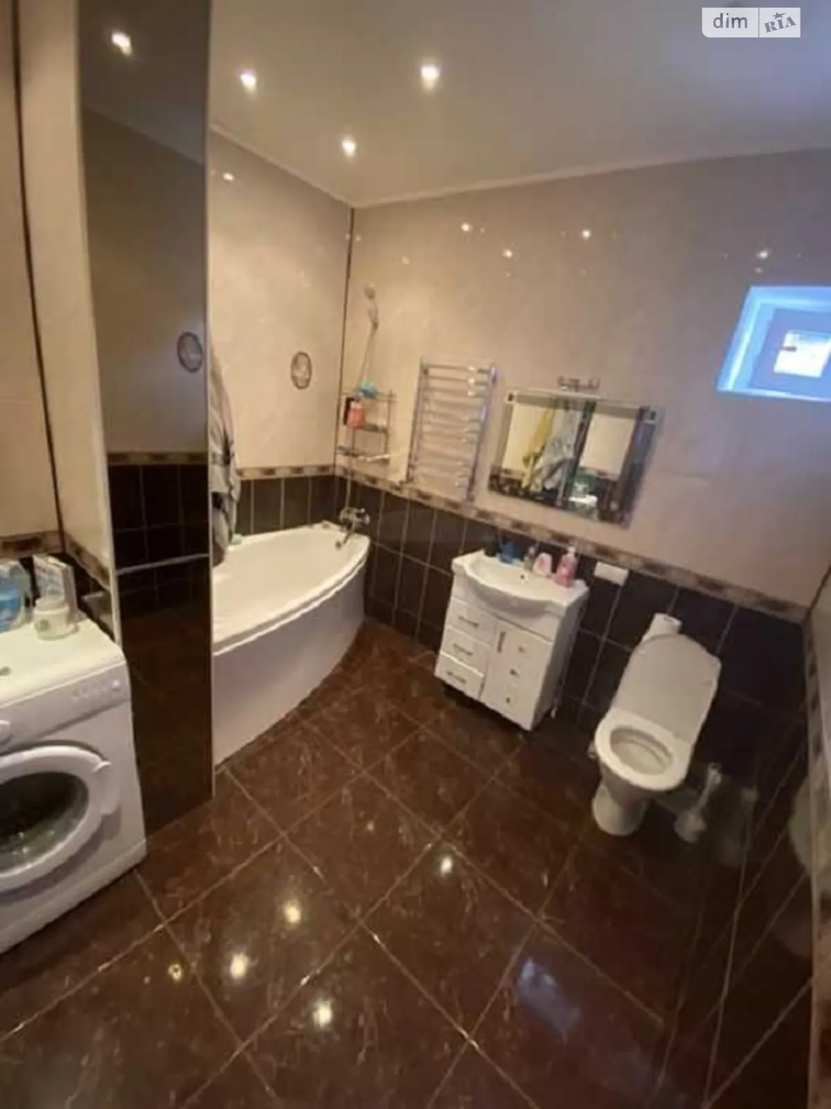 Продається частина будинку 142 кв. м с басейном, цена: 66500 $ - фото 1