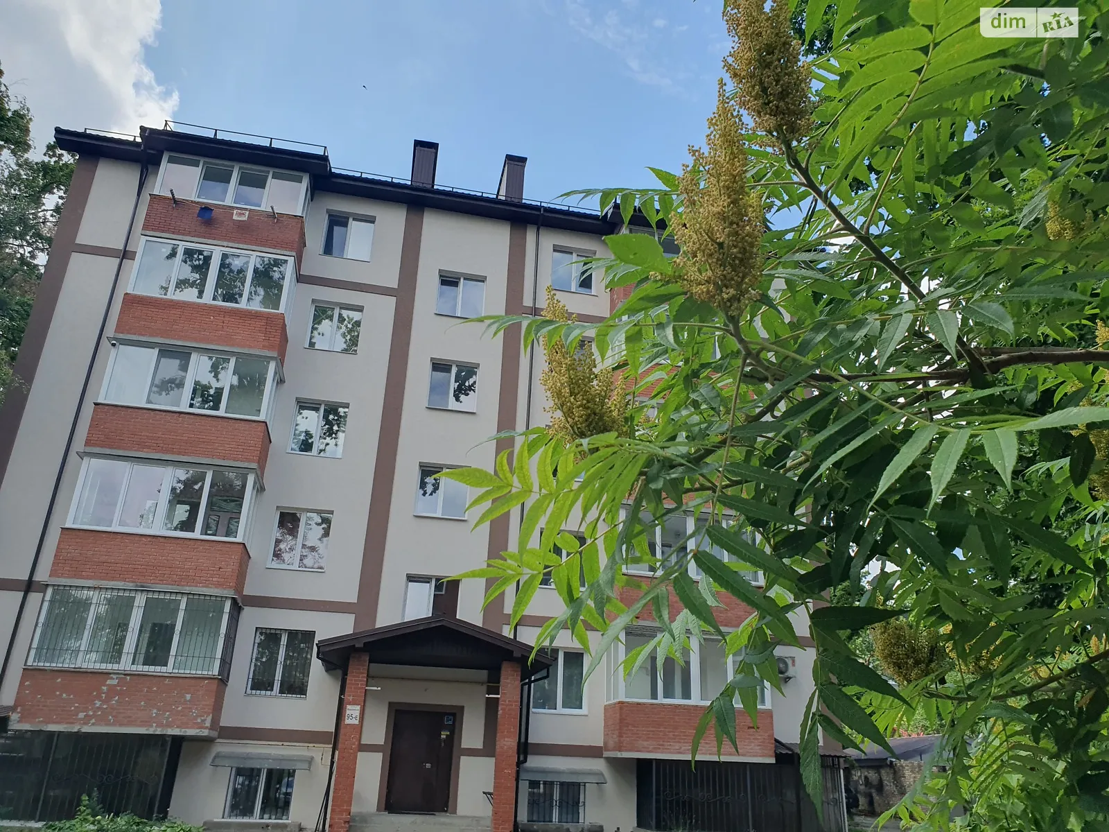 Продается 1-комнатная квартира 40 кв. м в Ирпене, ул. Варшавская(Советская), 95Е - фото 1