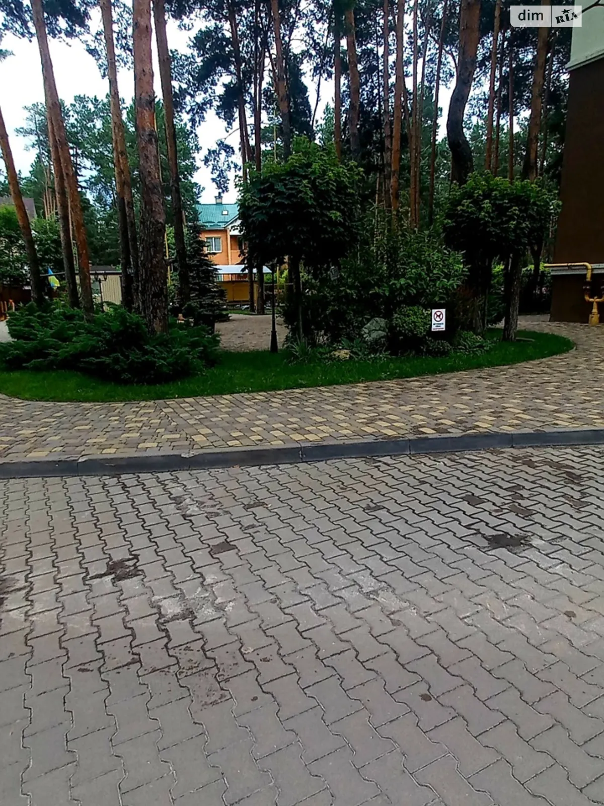 Продається 1-кімнатна квартира 46 кв. м у Києві, вул. Радистів, 34В - фото 1