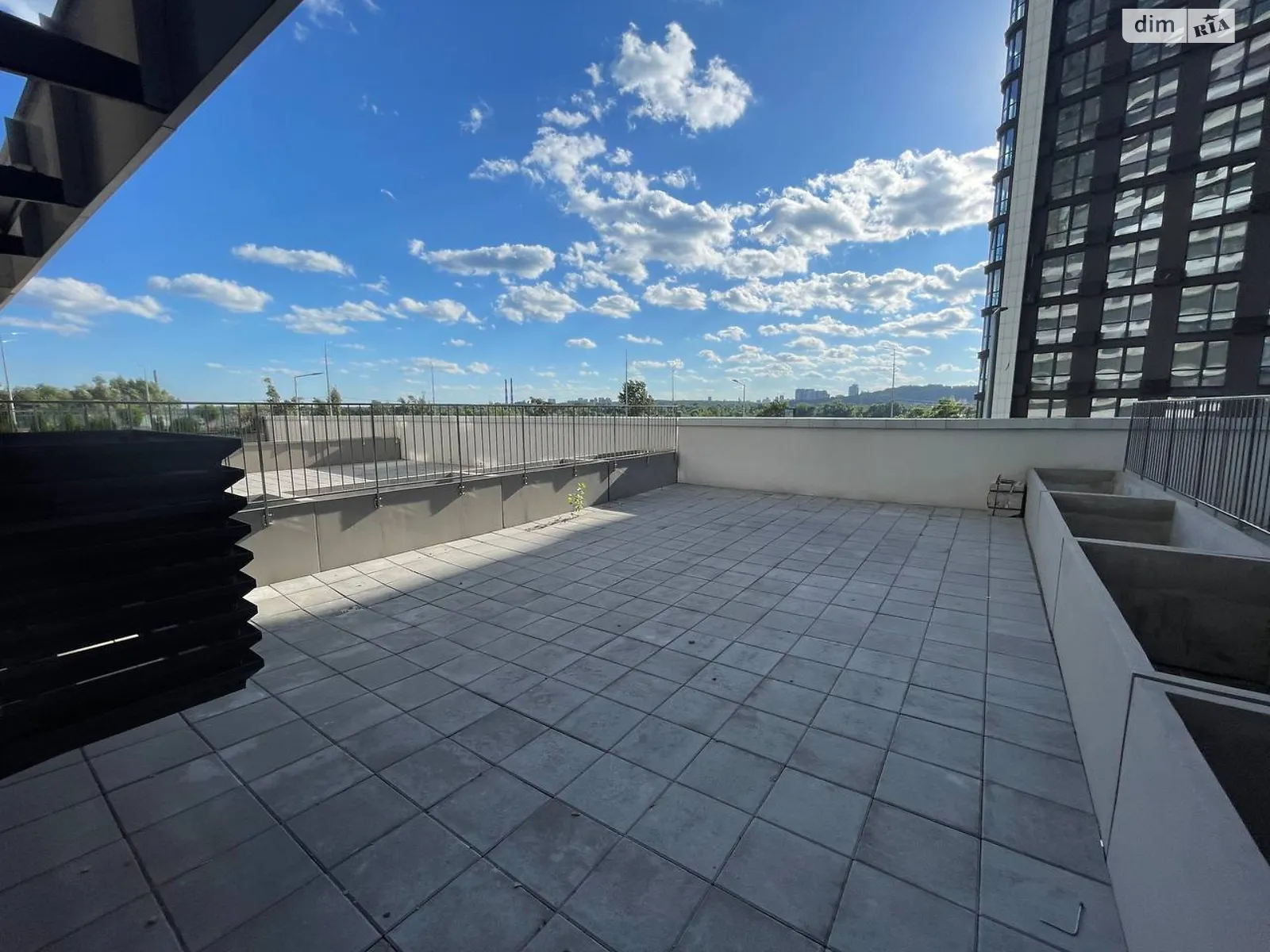 Продается 3-комнатная квартира 97 кв. м в Киеве, наб. Днепровская, 15Ж - фото 1