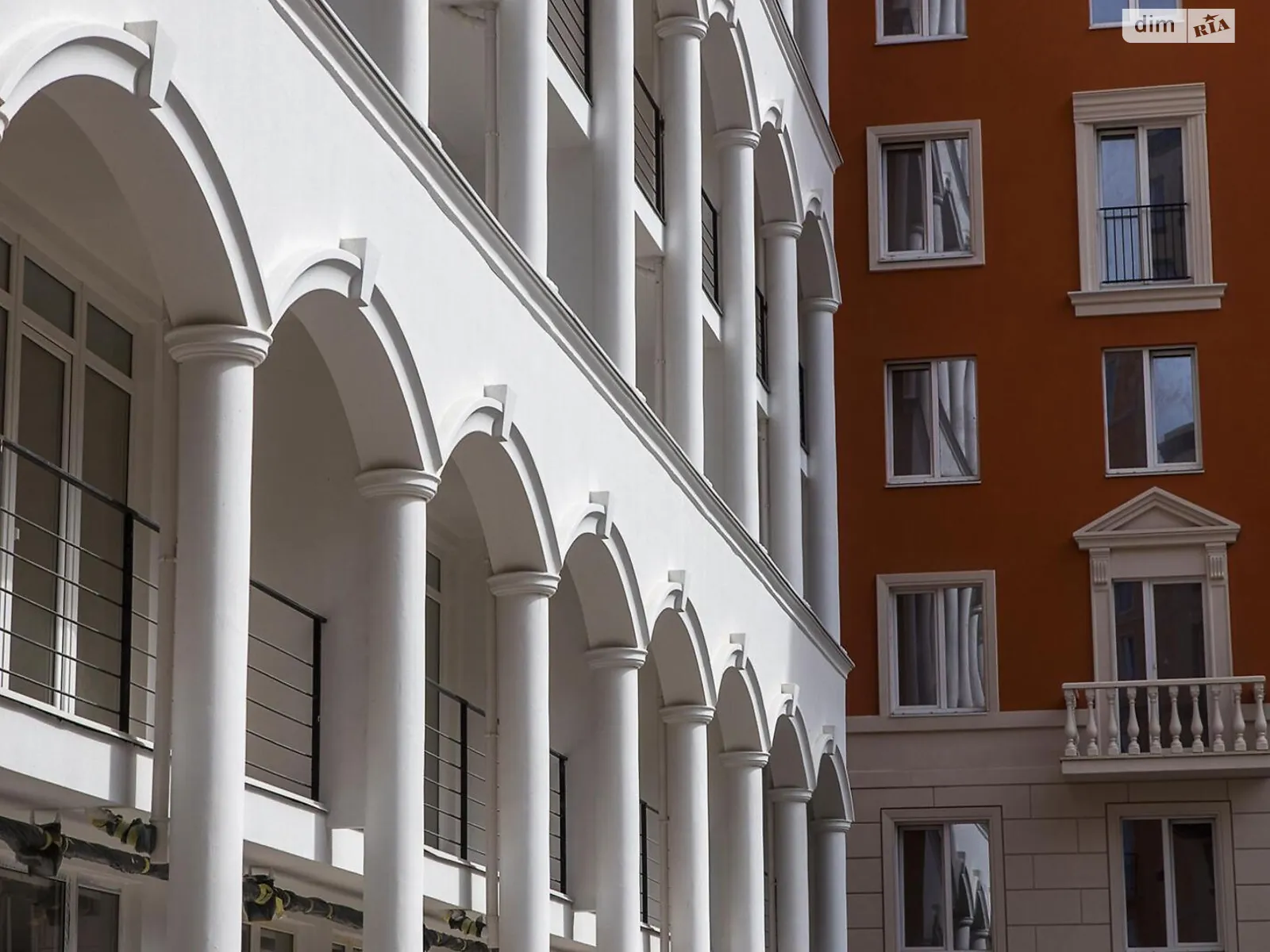 Продається 2-кімнатна квартира 64 кв. м у Одесі, вул. Інглезі, 2 корпус 8 - фото 1