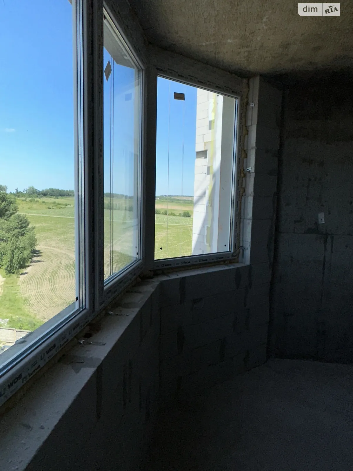 Продається 1-кімнатна квартира 61 кв. м у Хмельницькому, вул. Героїв Національної гвардії України(Будівельників), 5/5 - фото 1
