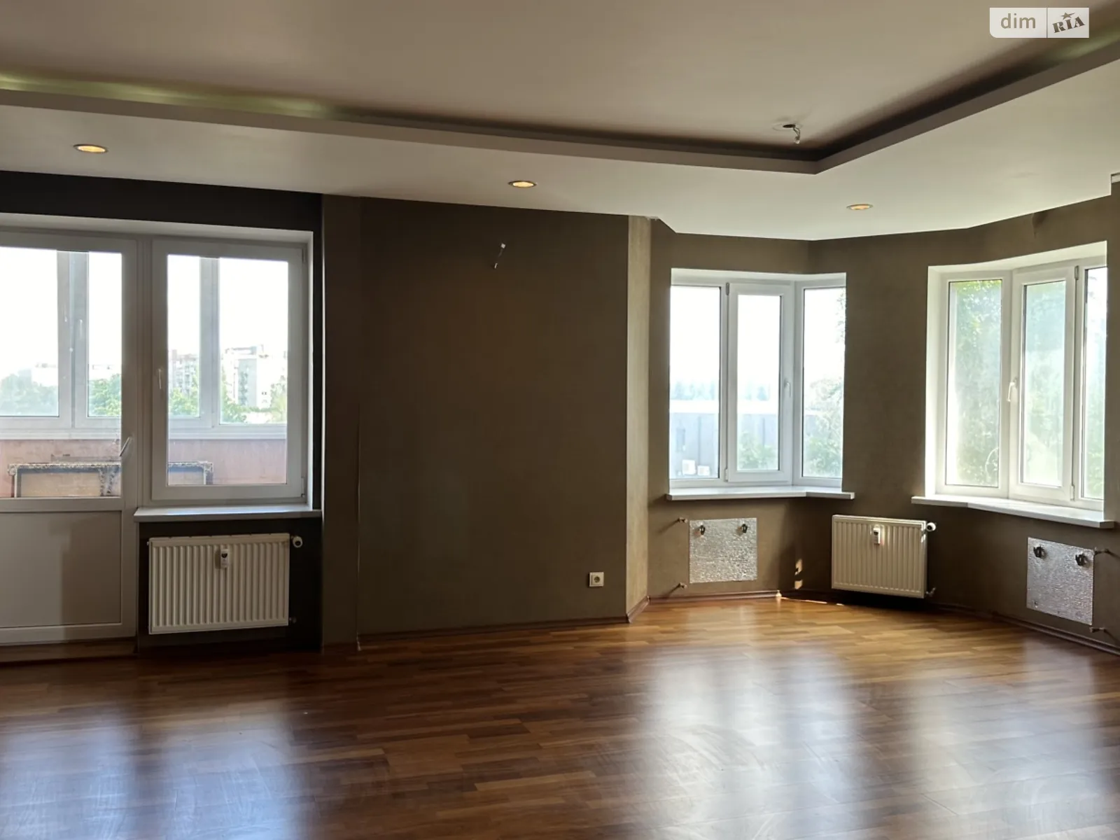 Продается 2-комнатная квартира 68.8 кв. м в Ровно - фото 3